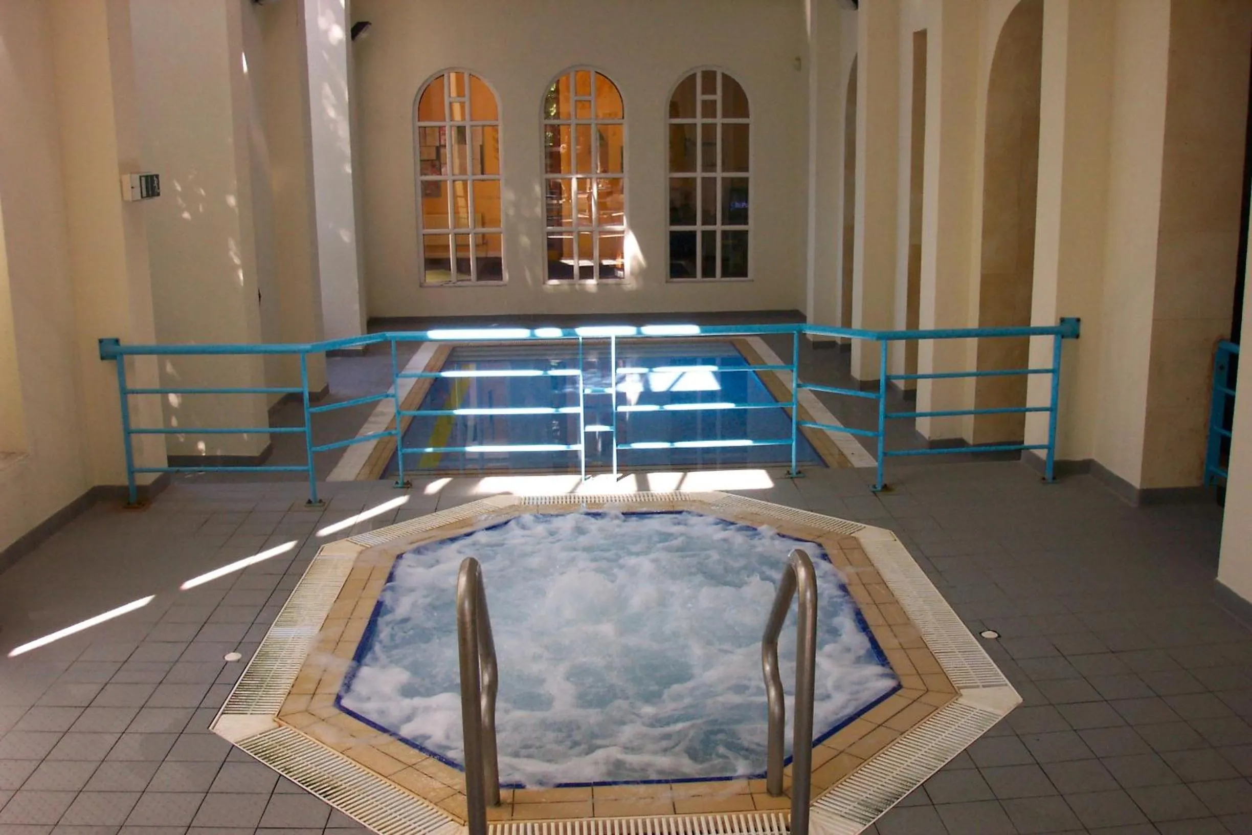 Swimming pool in Twin Trees Hotel & Leisure Club