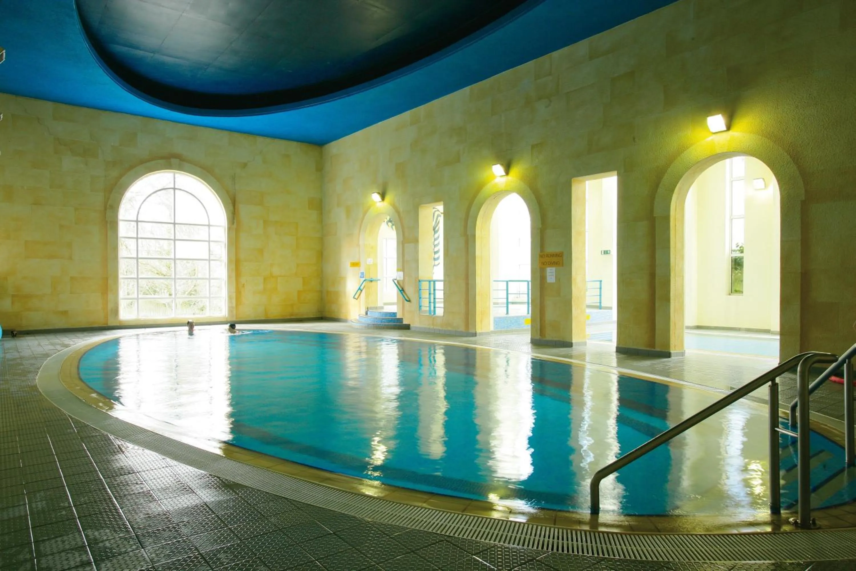 Fitness centre/facilities in Twin Trees Hotel & Leisure Club