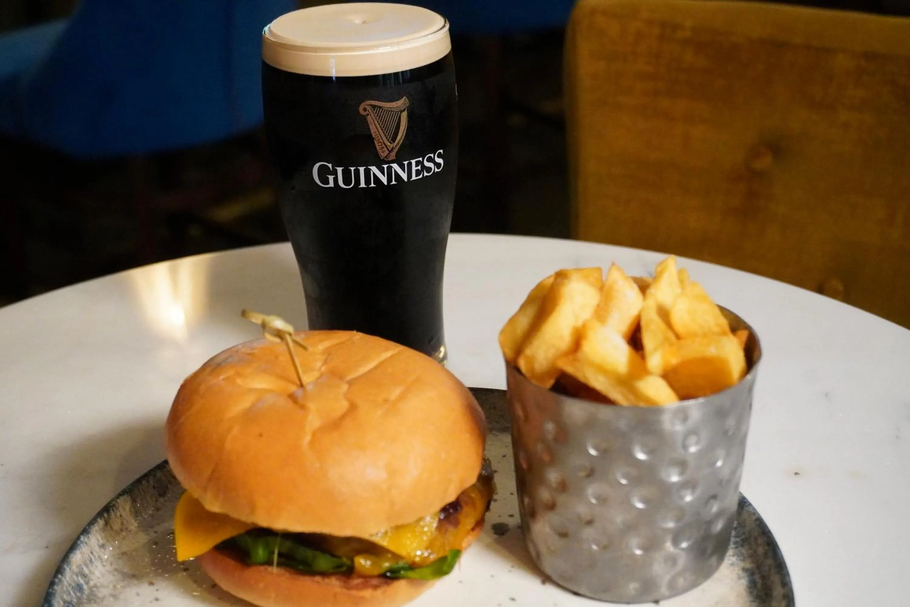 Food and drinks in Twin Trees Hotel & Brusna Falls Leisure