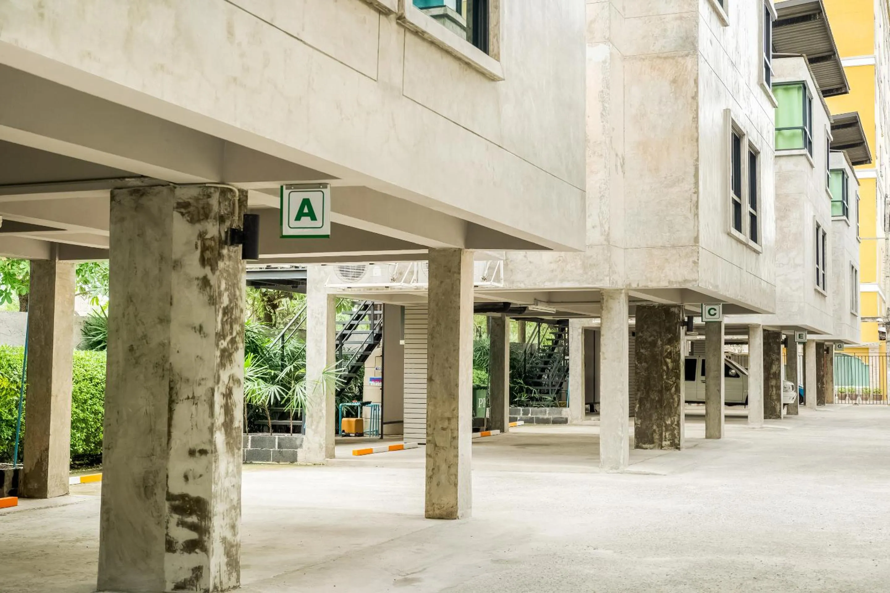 Facade/entrance in Matini Ratchada 32