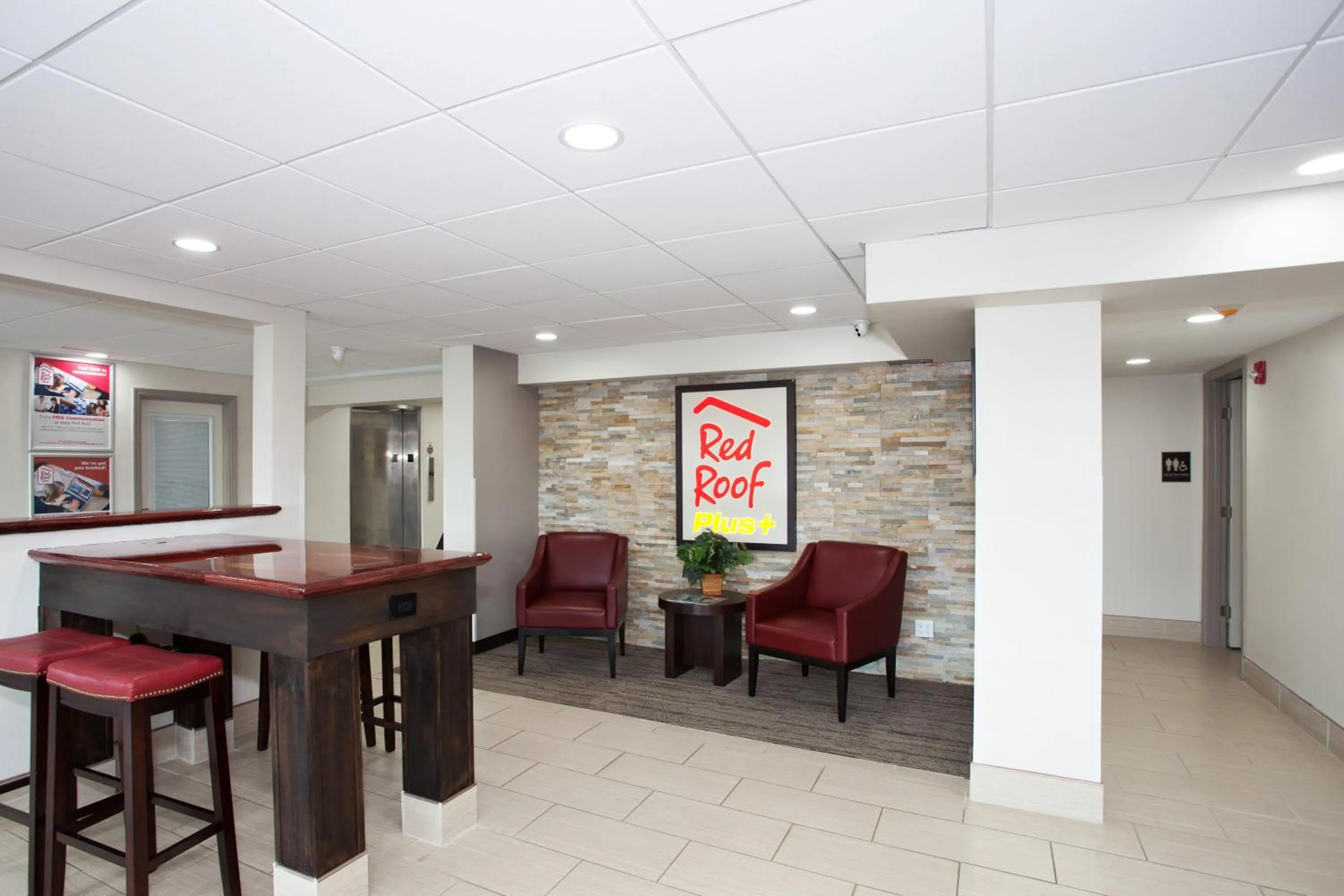 Lobby or reception in Red Roof Inn PLUS+ Nashville Fairgrounds