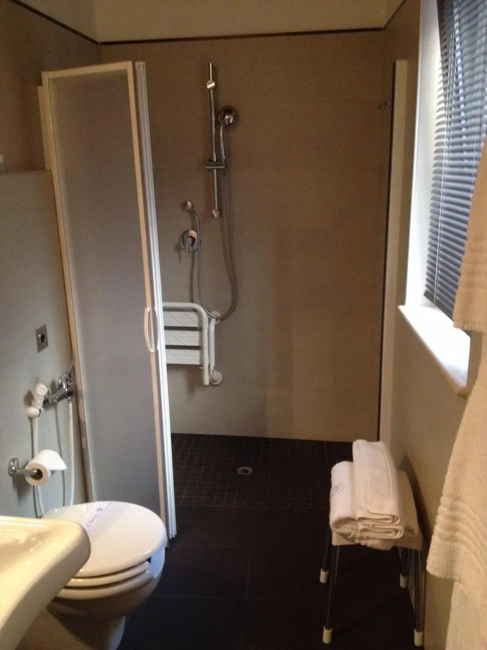 Shower in Albergo Del Sole