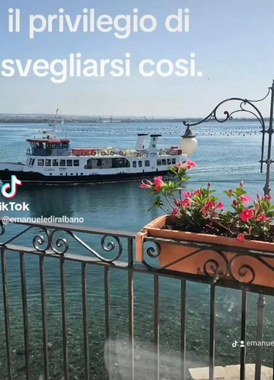 Sea view in Albergo Del Sole