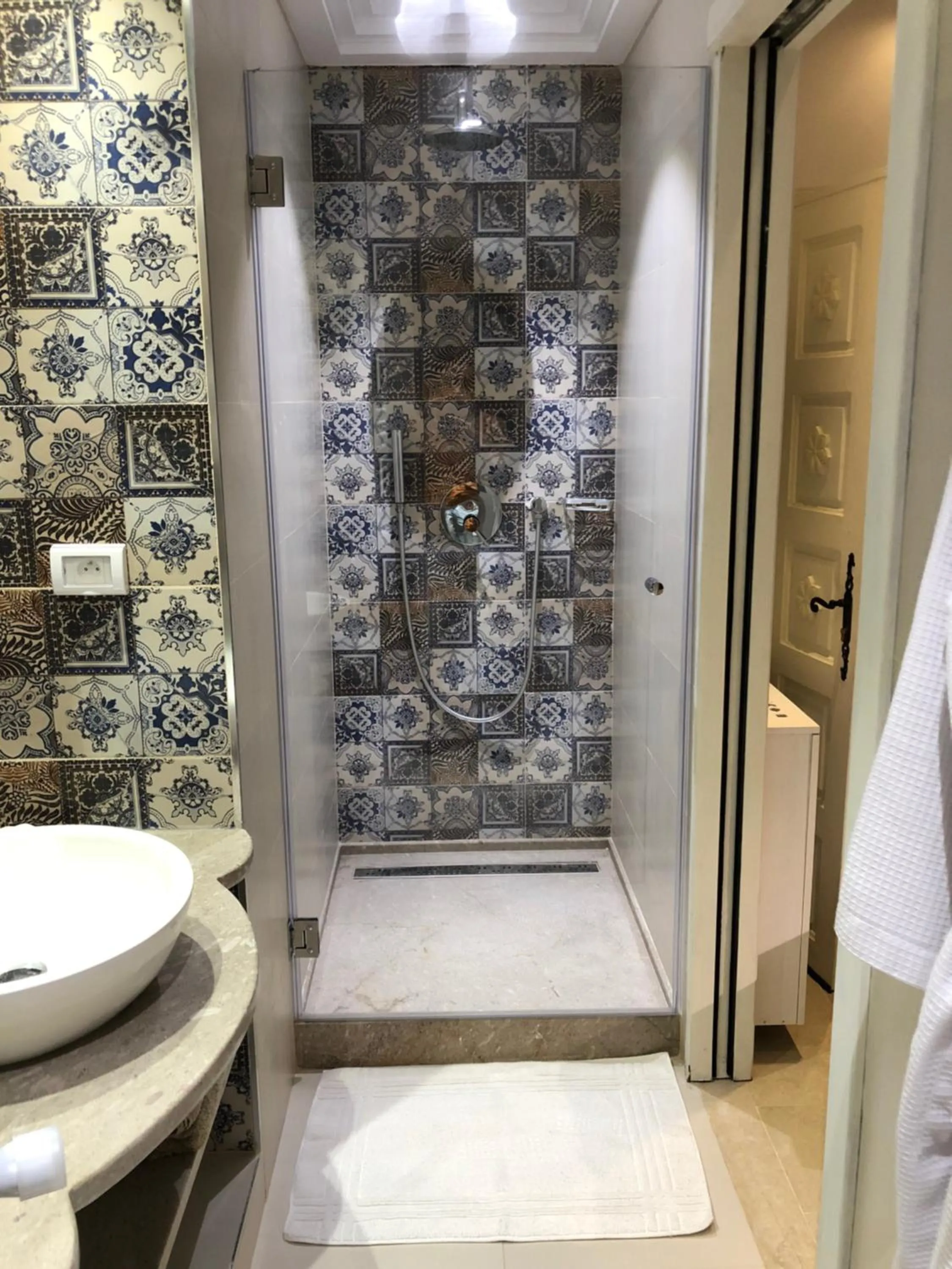 Bathroom in Dar Corniche La Marsa (Adults Only)