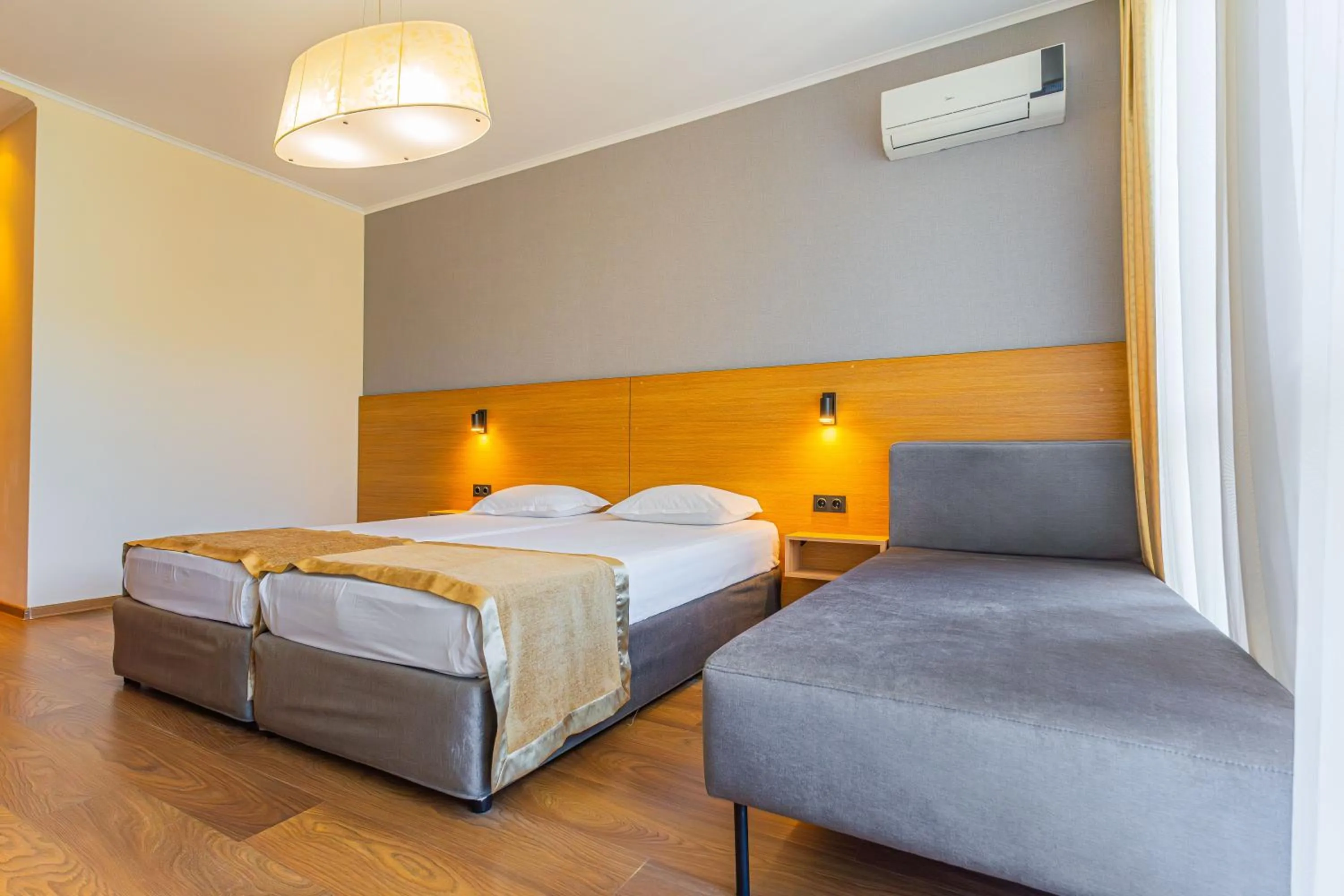 Bed in Apart Hotel Golden Line