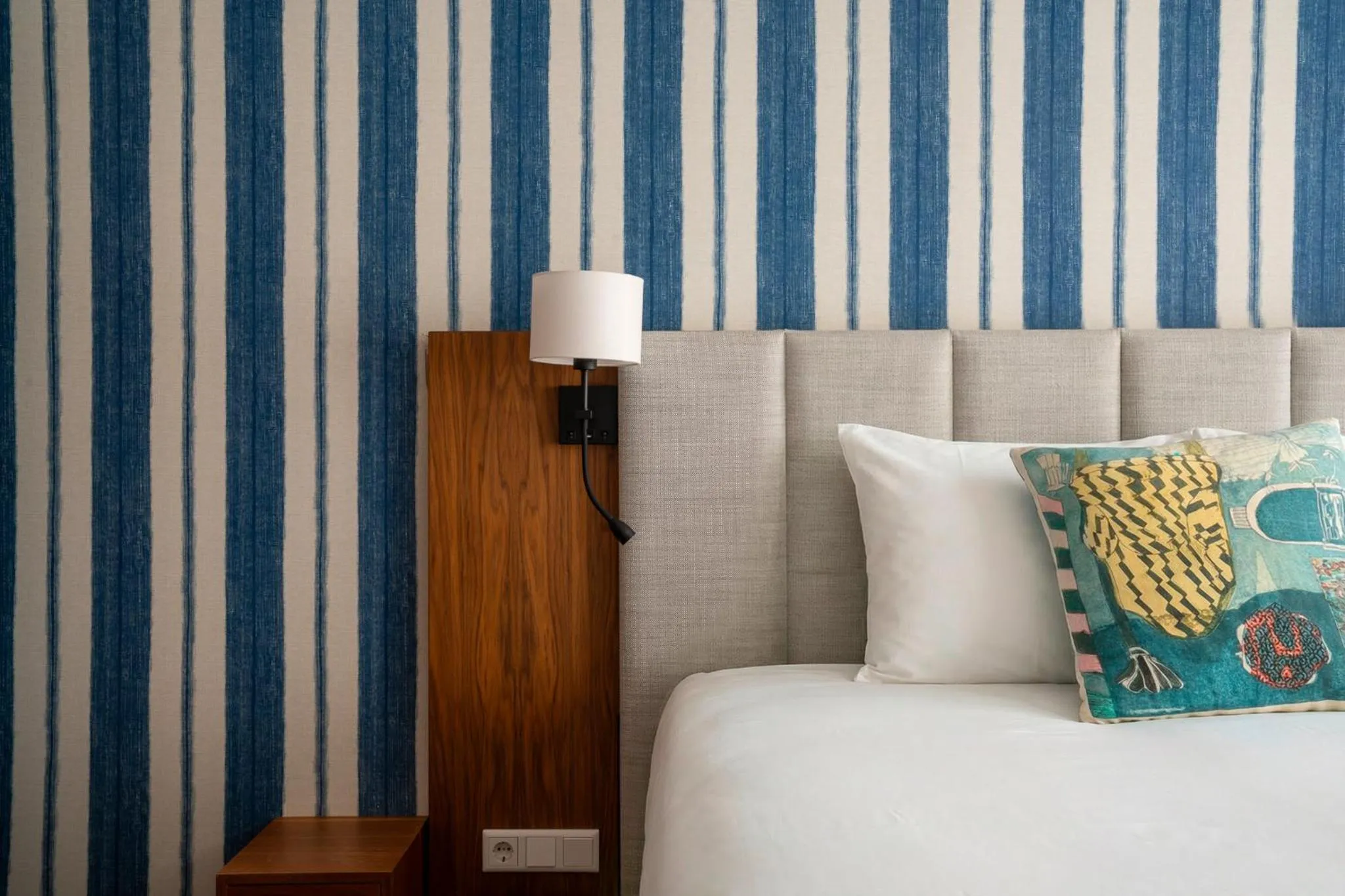 Bed in Grand Hotel Ter Duin - Duinhotel Burgh-Haamstede