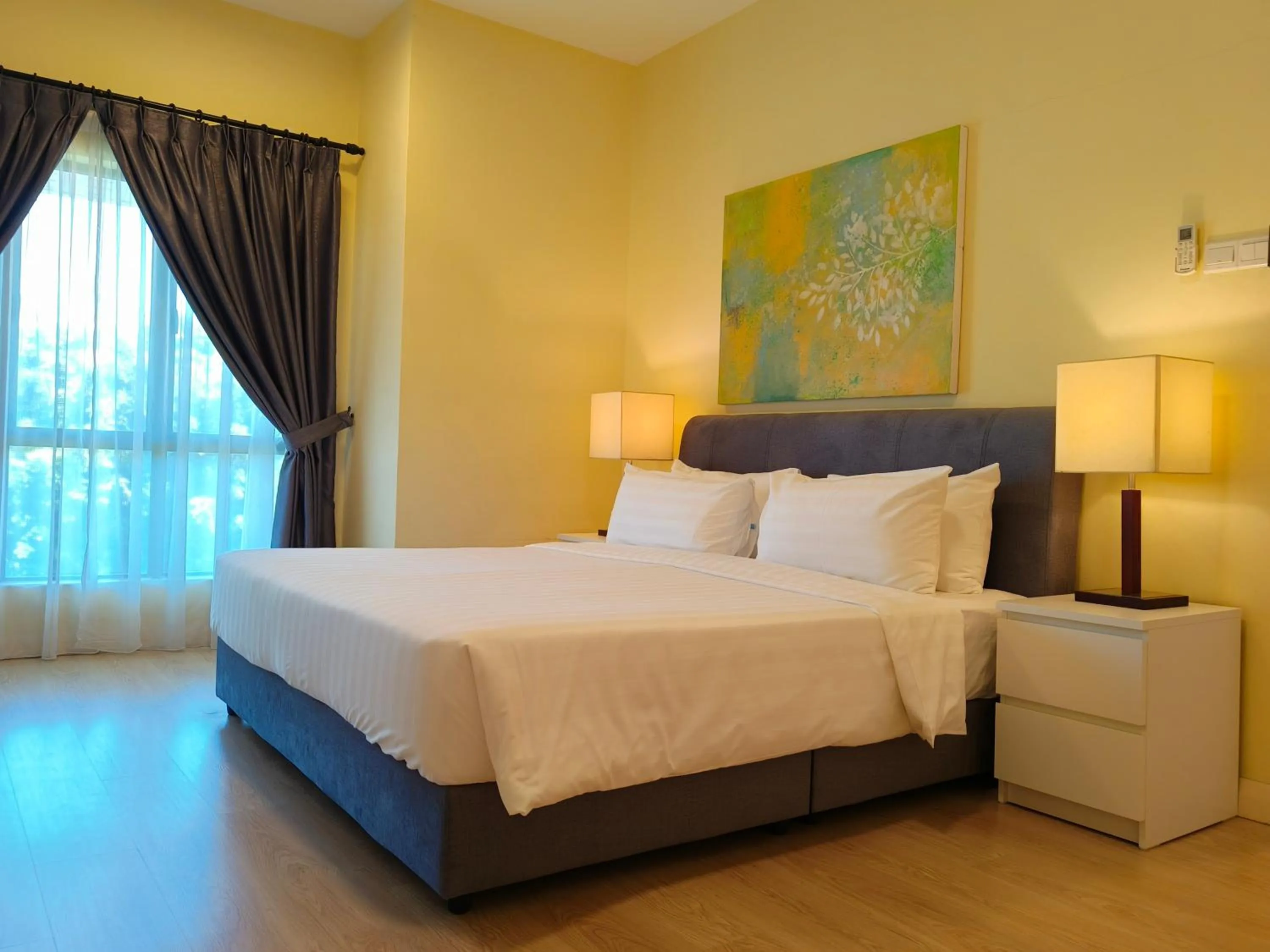 Bedroom, Bed in RPGC Garden Hotel