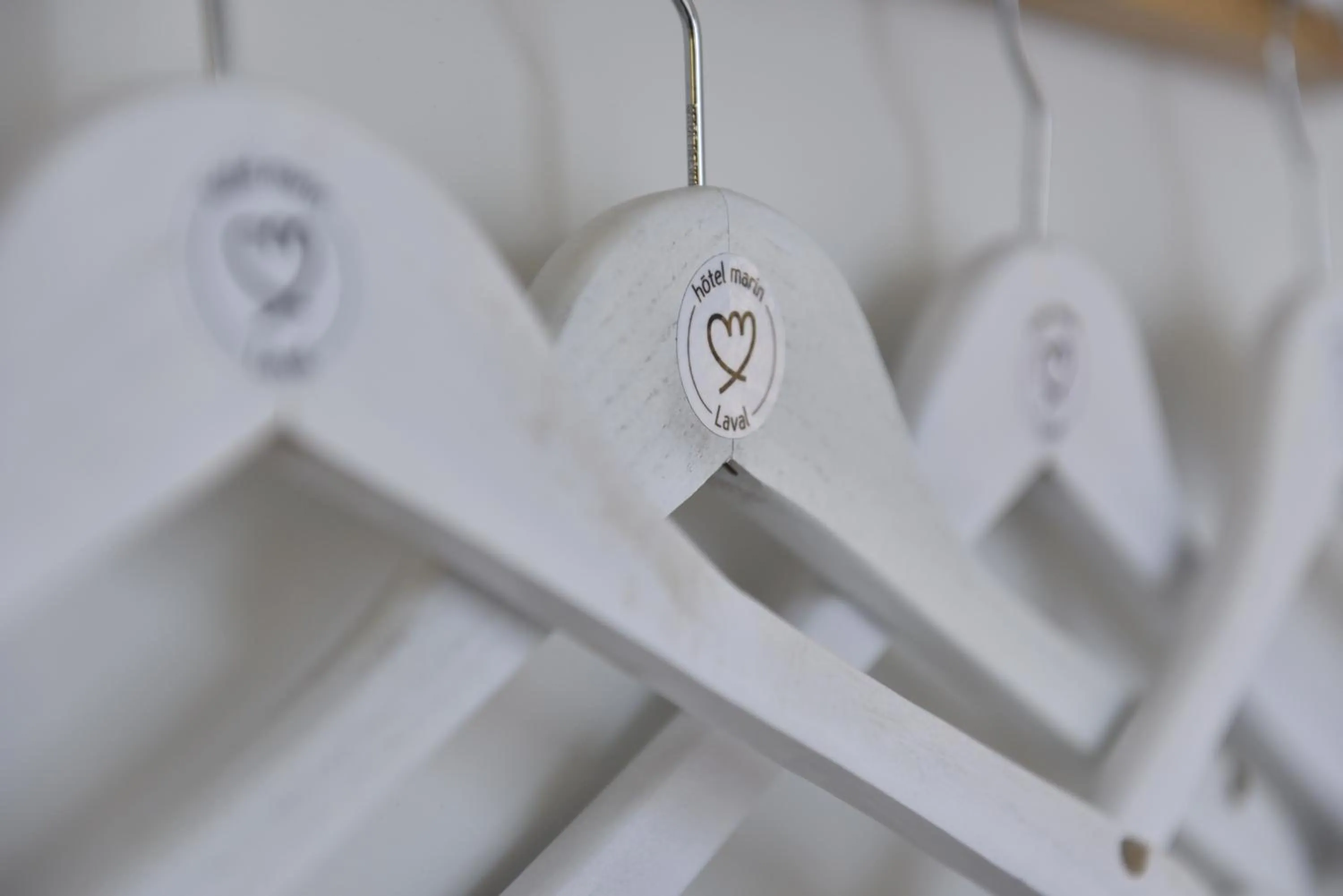 Property logo or sign in Hôtel et Apparts Marin