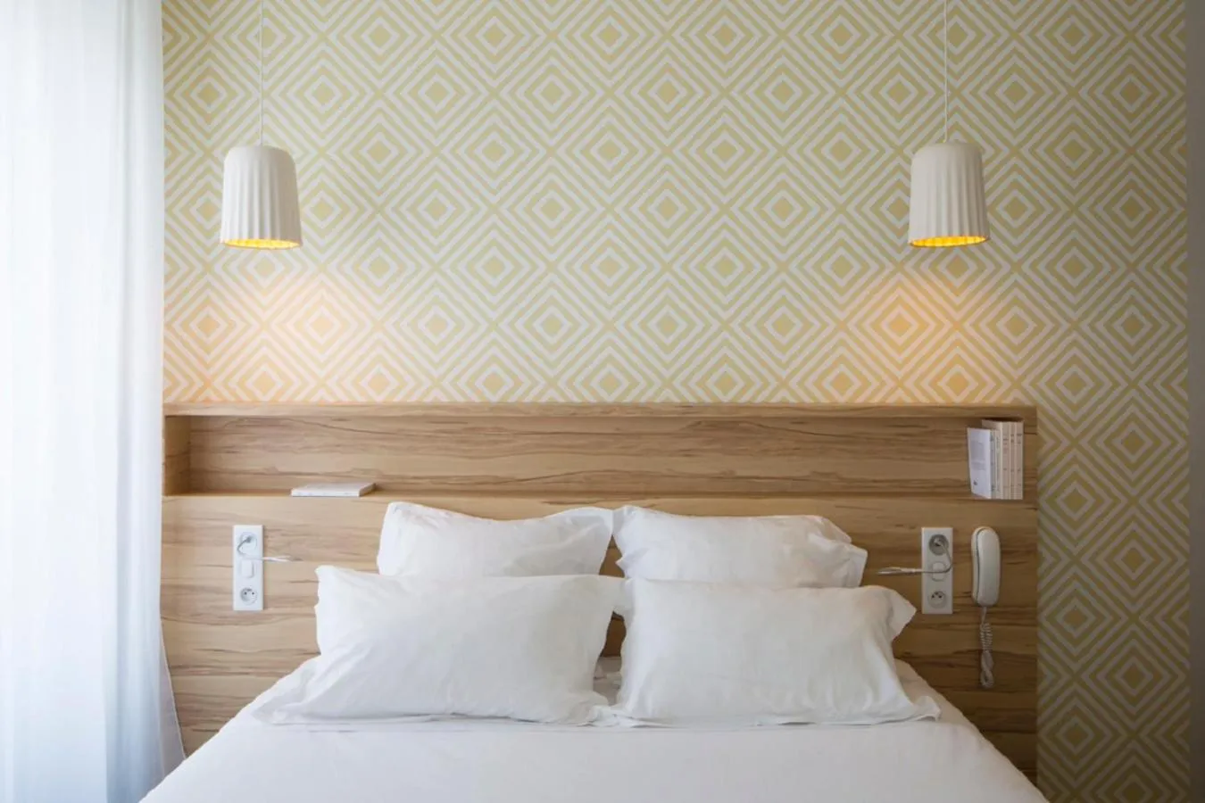 Bed in Hôtel et Apparts Marin