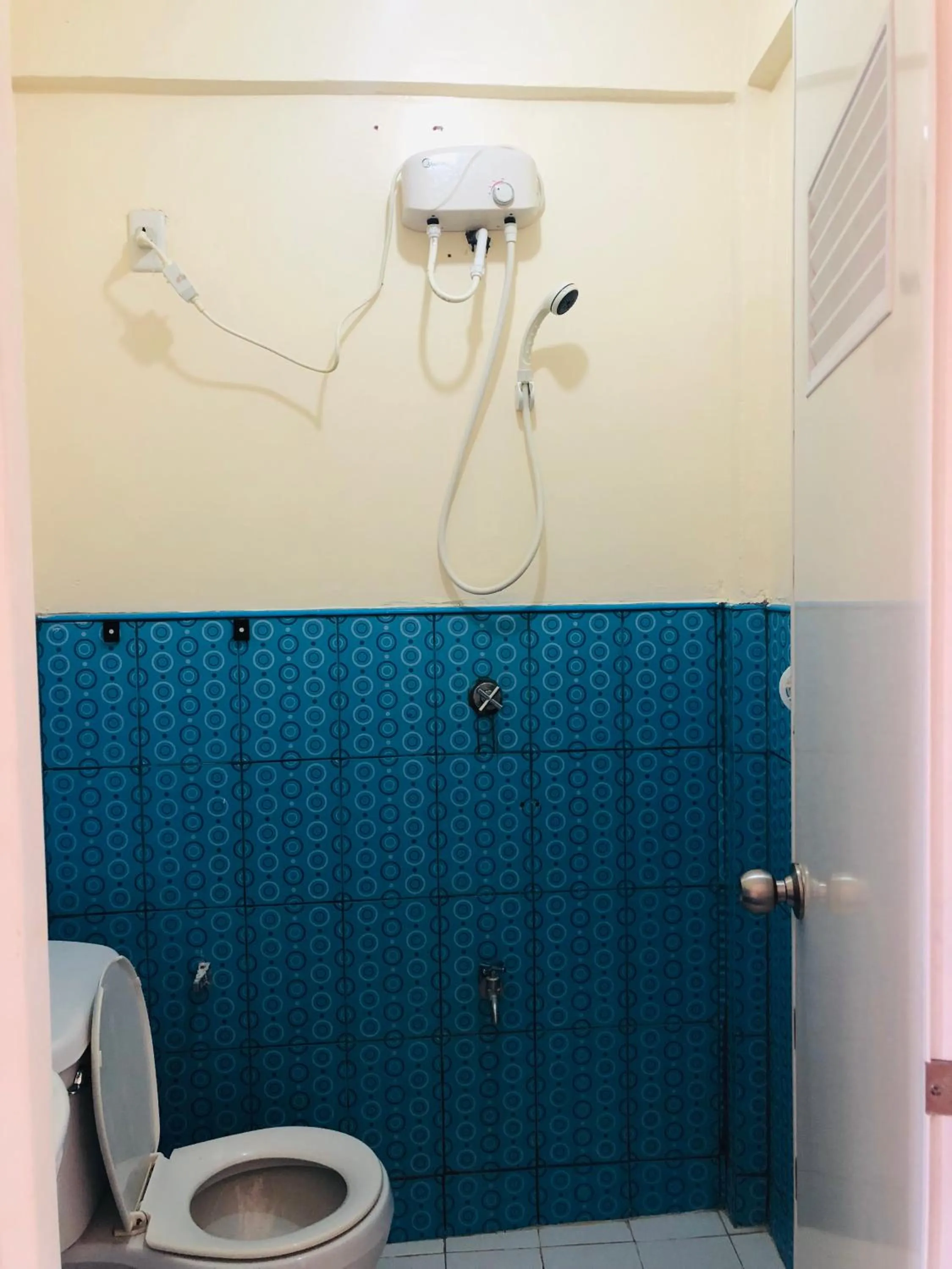 Edem Tourist Inn Malapascua