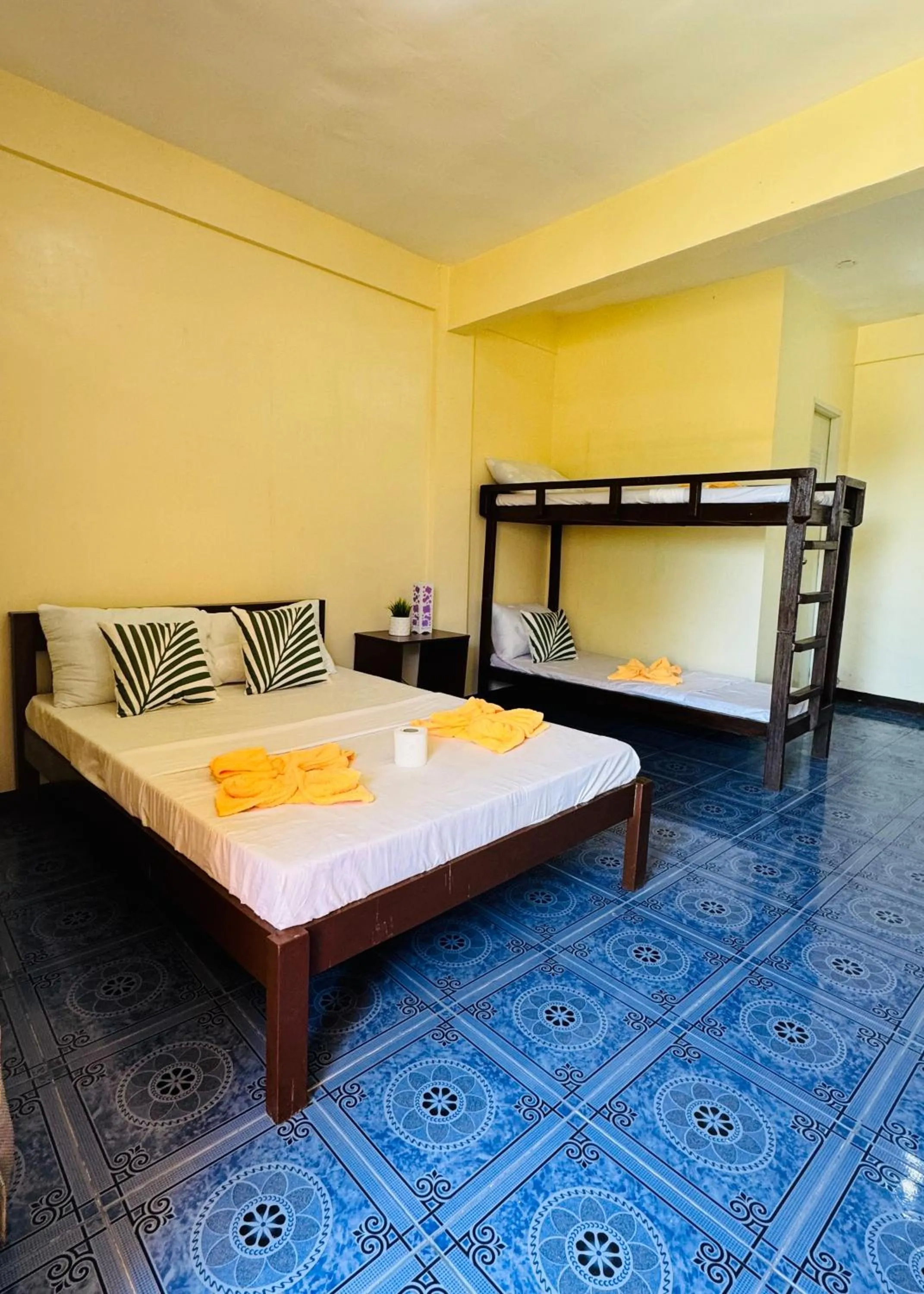 Bed in Edem Tourist Inn Malapascua
