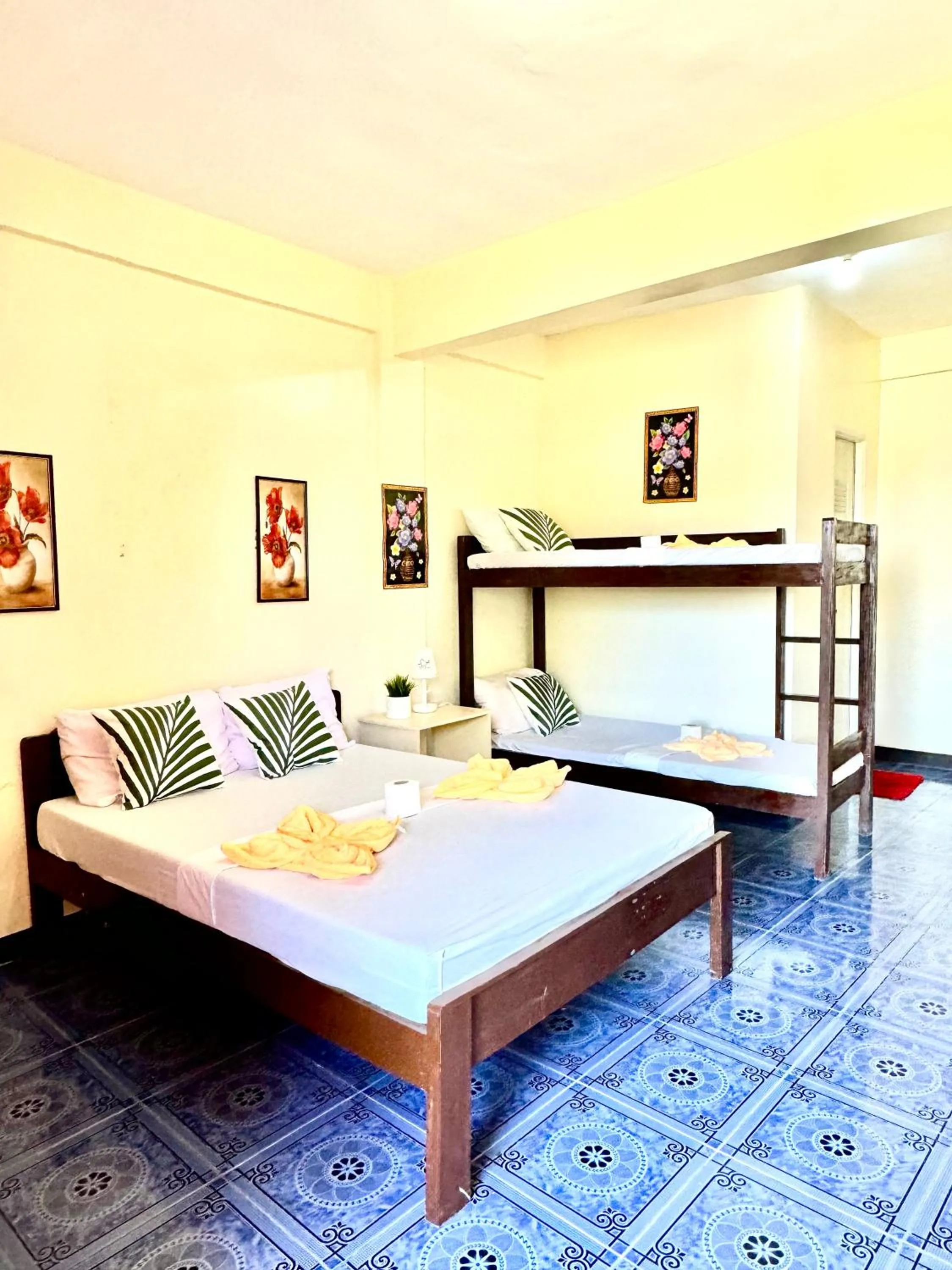 Bed in Edem Tourist Inn Malapascua