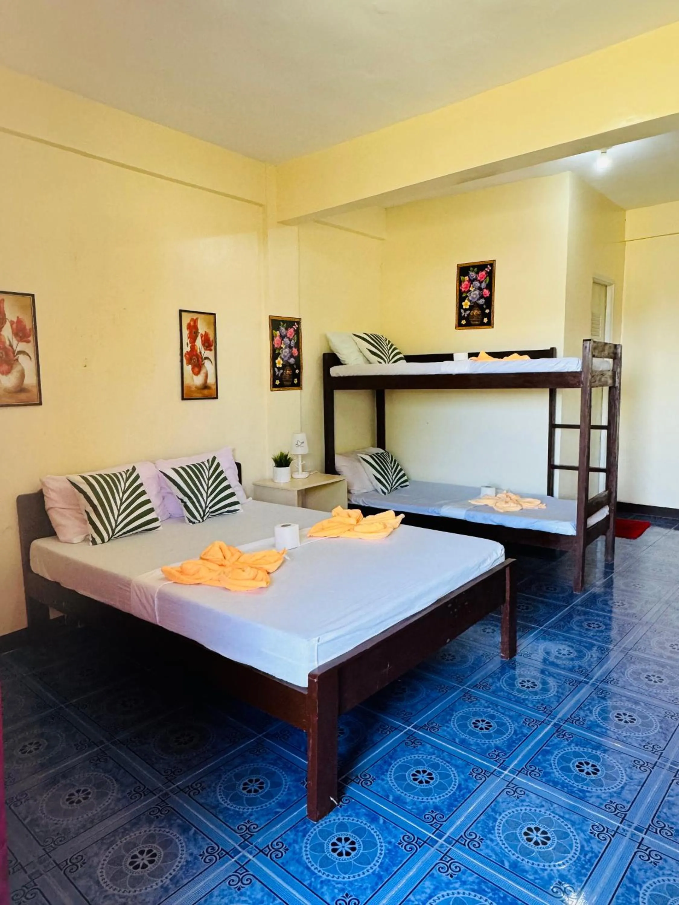 Bed in Edem Tourist Inn Malapascua