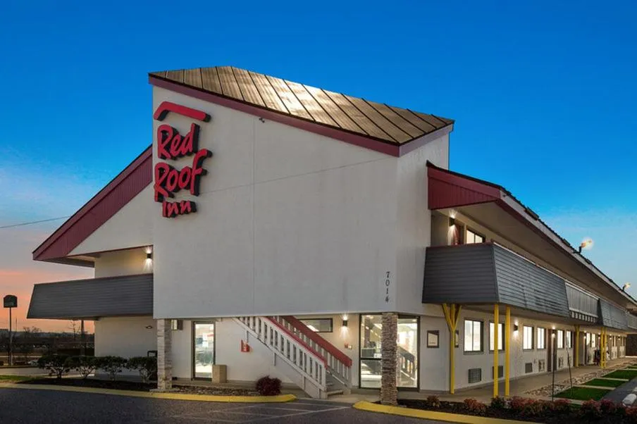 Property building in Red Roof Inn Chattanooga - Hamilton Place