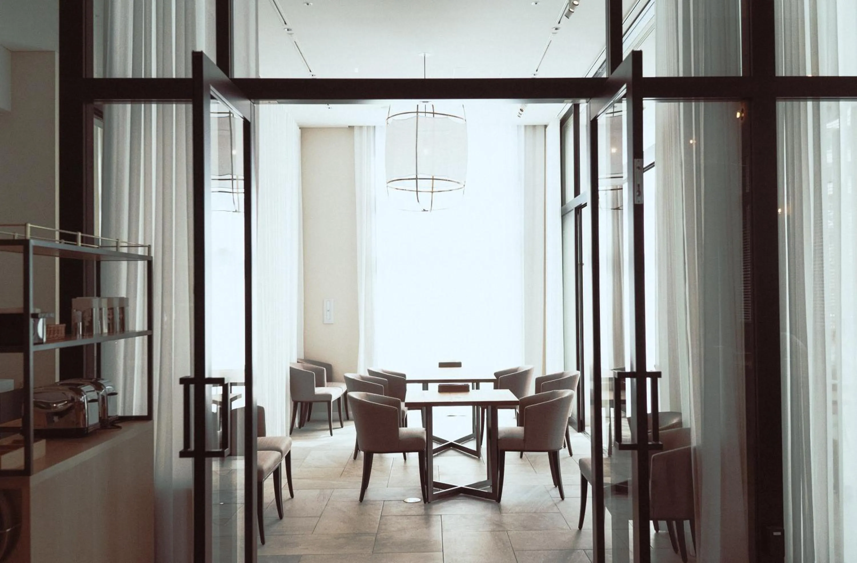 Restaurant/places to eat in Hotel It Osaka Shinmachi