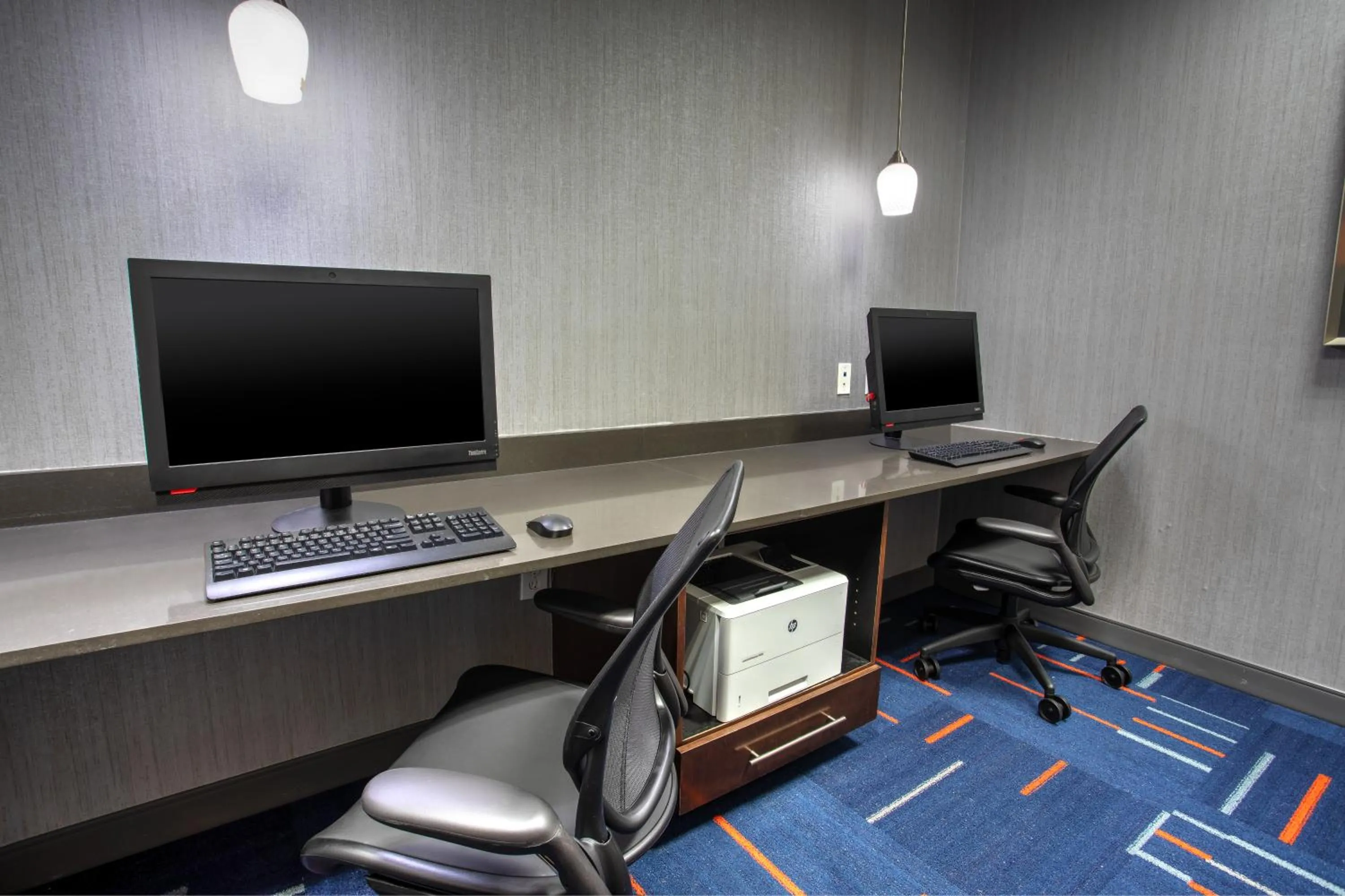 Business facilities in Hampton Inn & Suites Columbia/Southeast-Fort Jackson