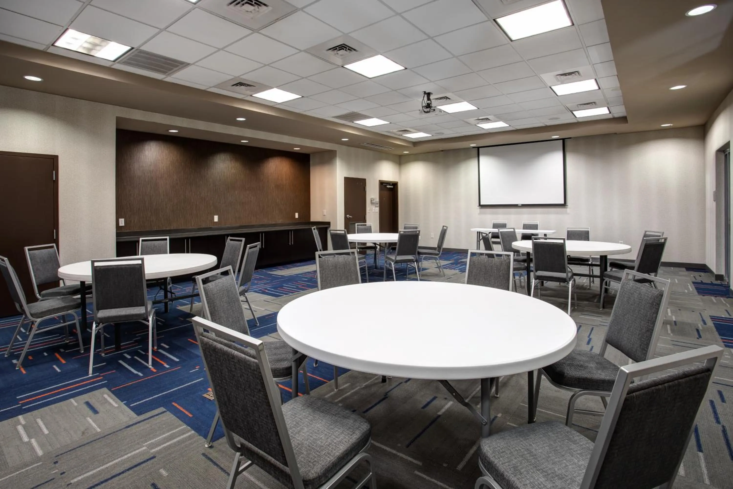 Business facilities in Hampton Inn & Suites Columbia/Southeast-Fort Jackson