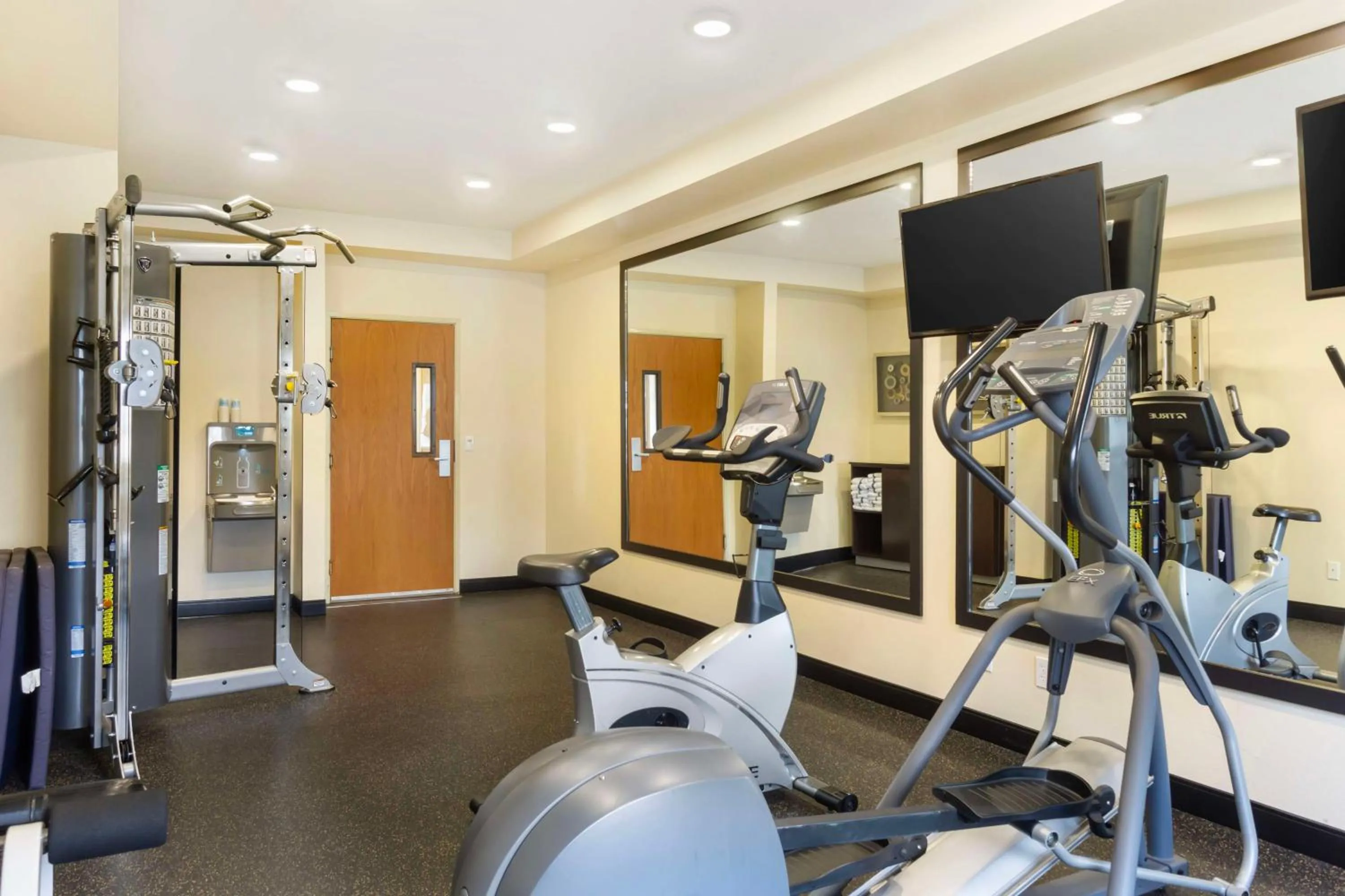 Fitness centre/facilities in Best Western Plus Yakima Hotel