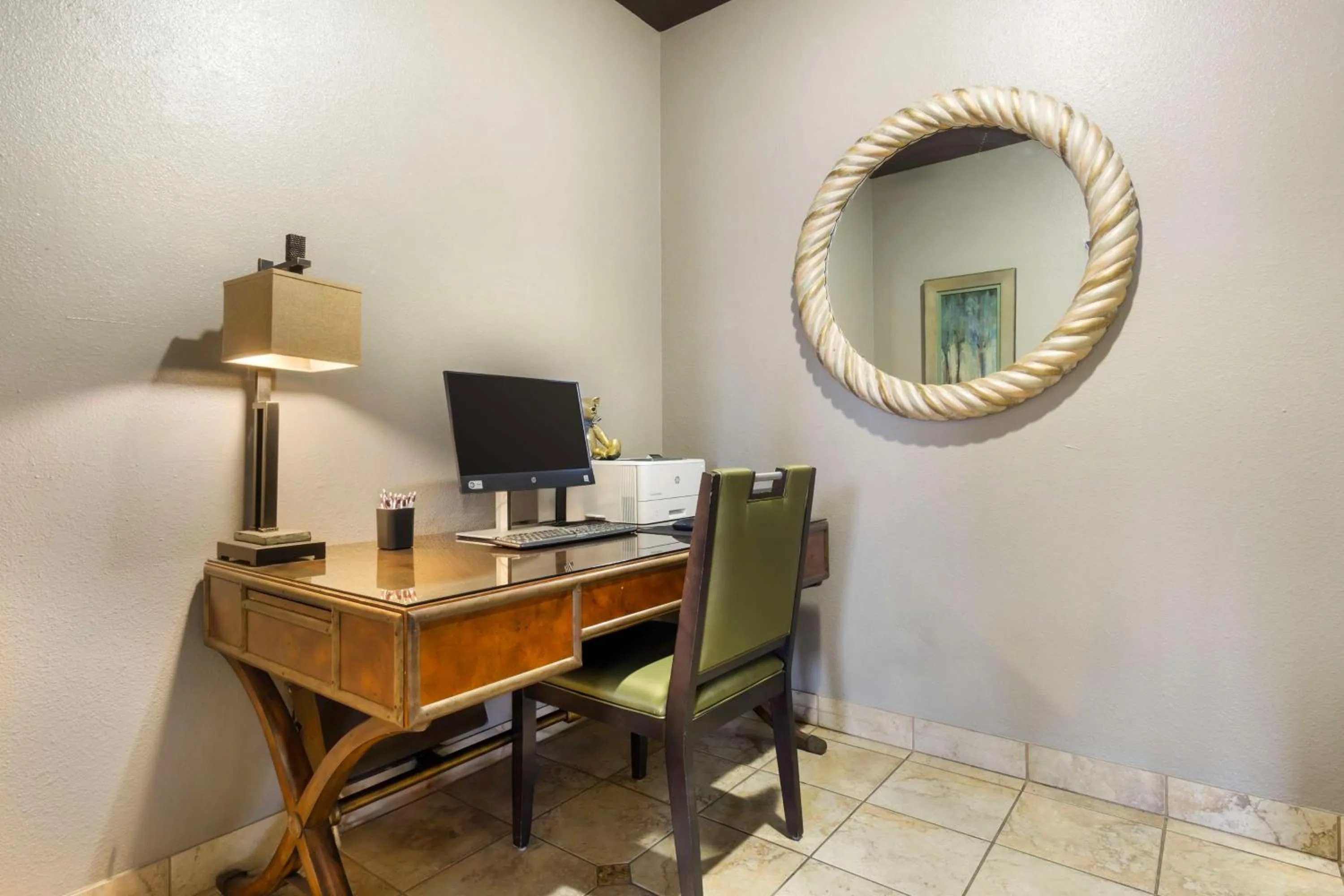 Business facilities in Best Western Plus Yakima Hotel