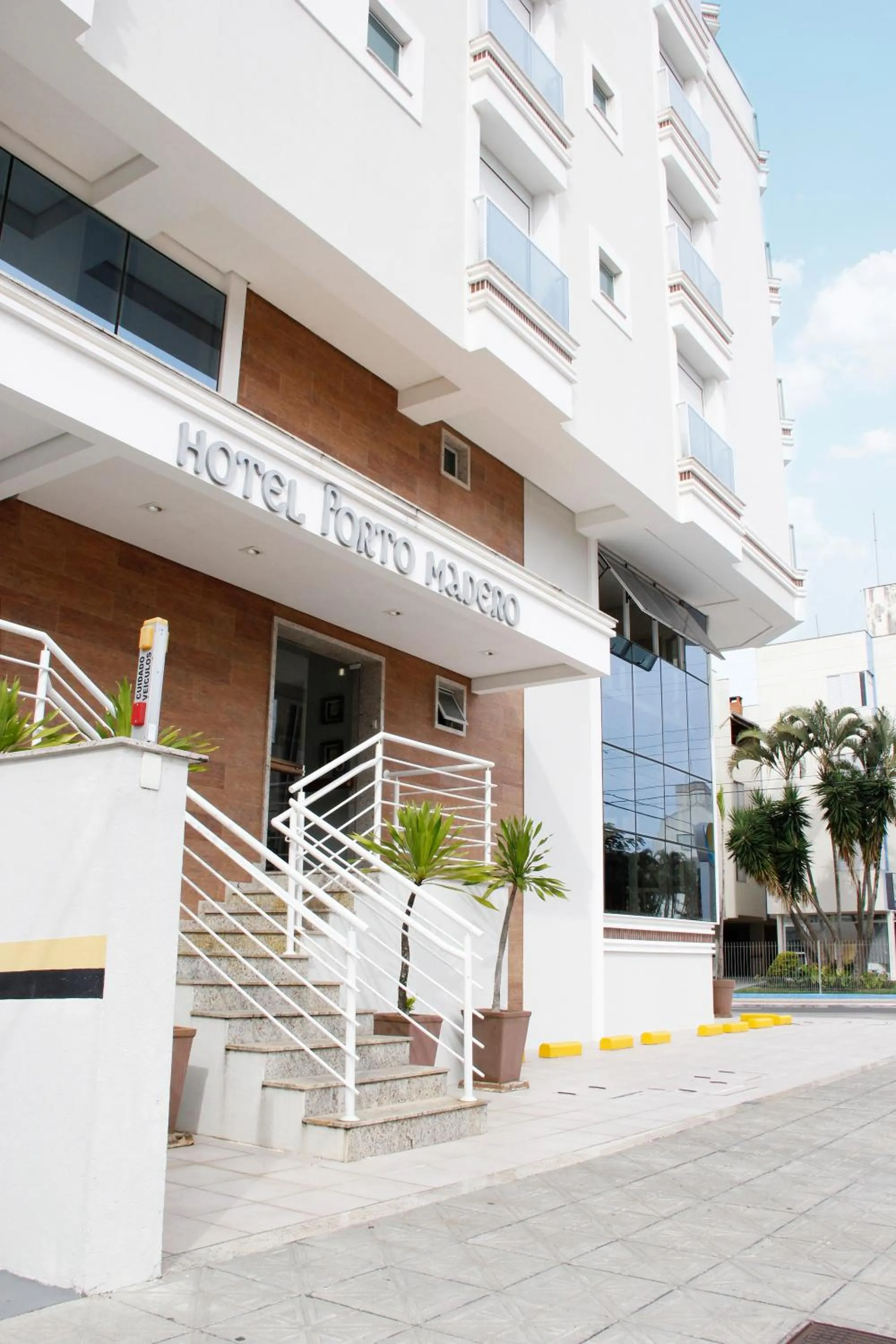 Facade/entrance in Hotel Porto Madero