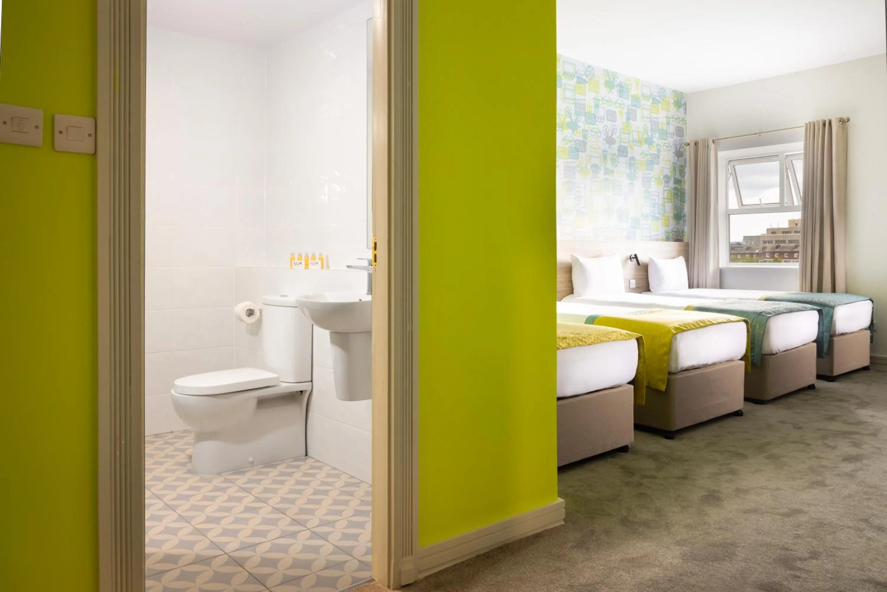 Bed in The Camden Street Hotel