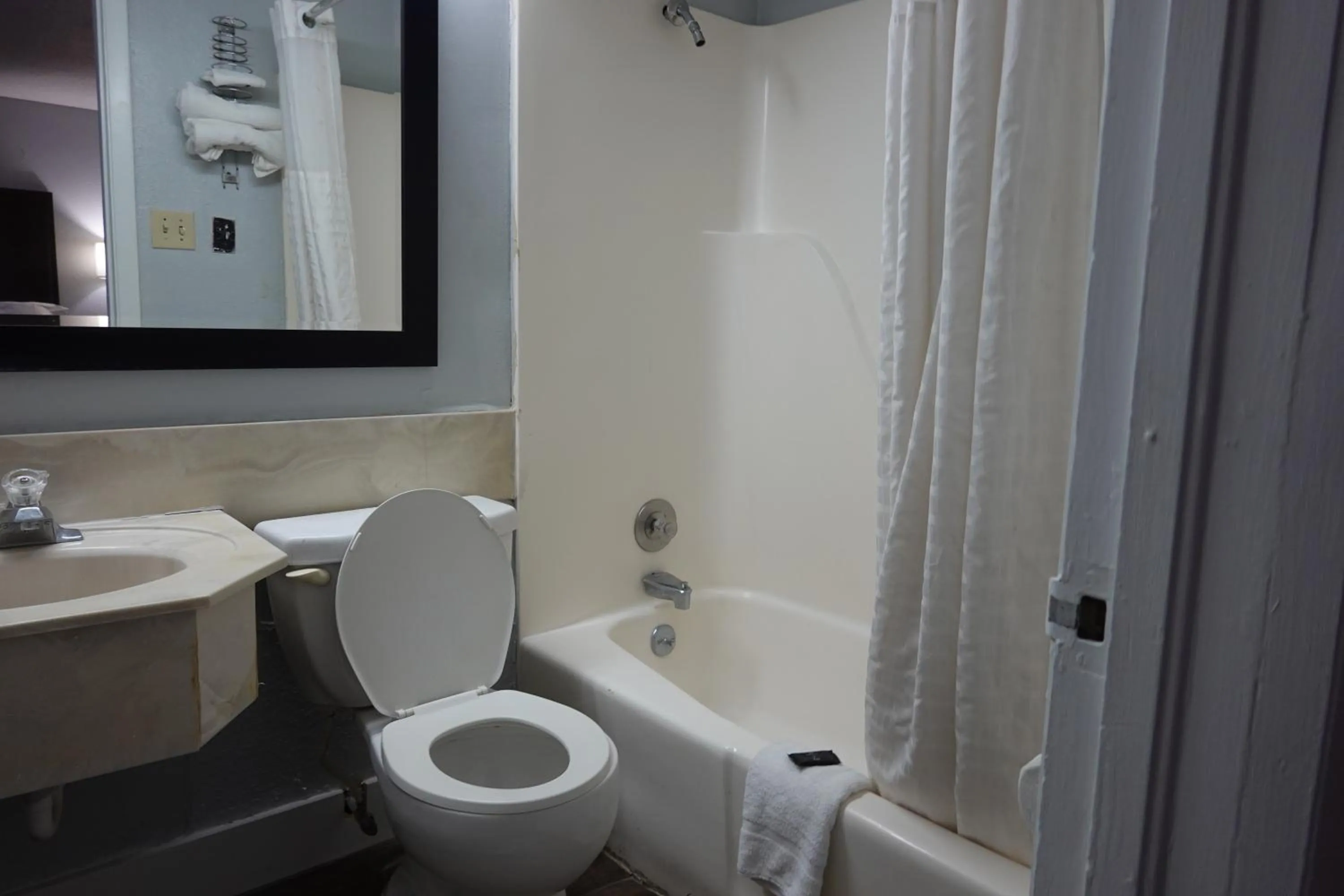 Cascades Motel - Chattanooga