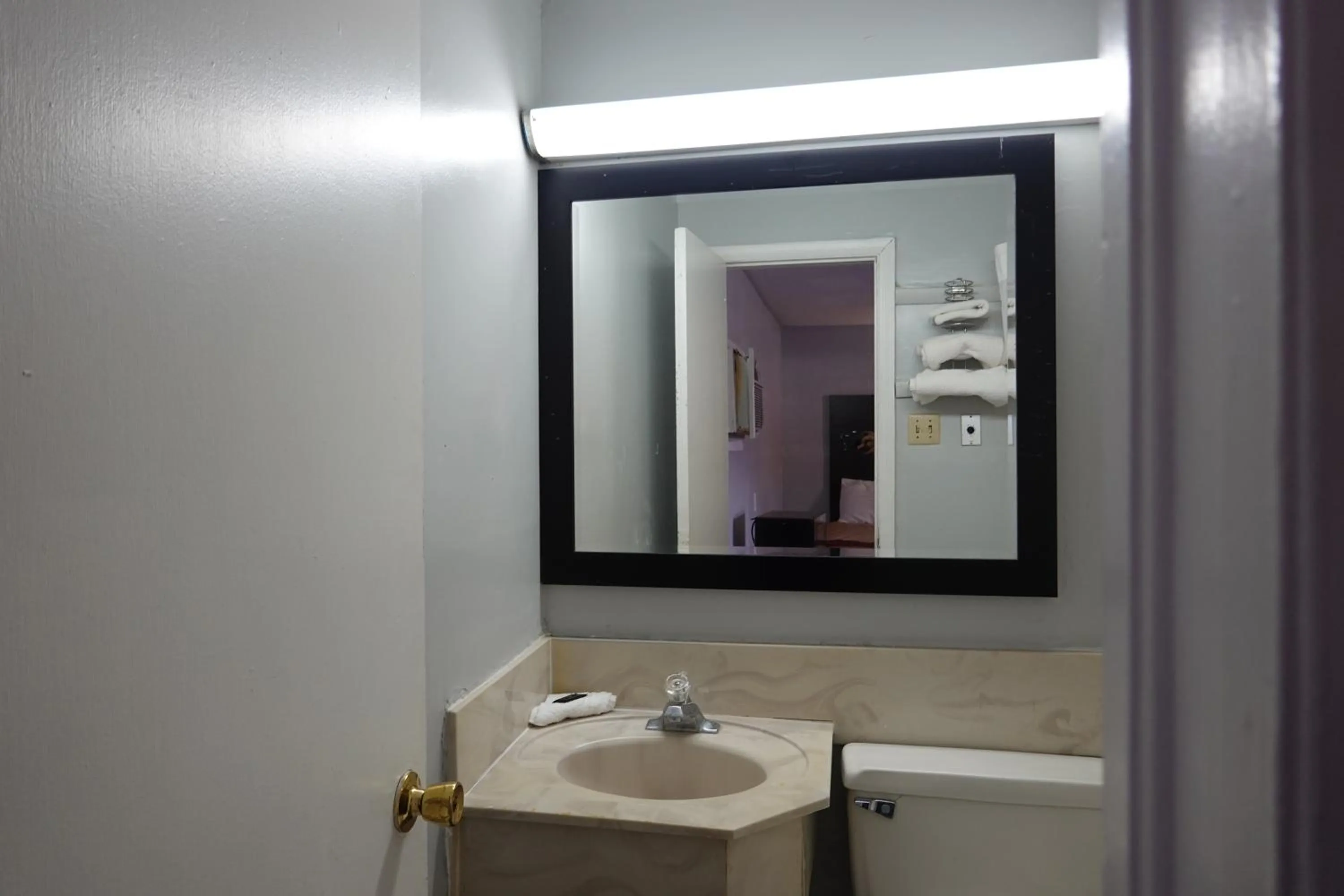 Cascades Motel - Chattanooga