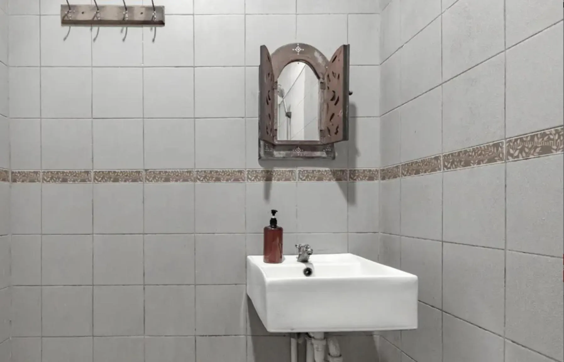 Bathroom in RedDoorz near UPI Setiabudi 2