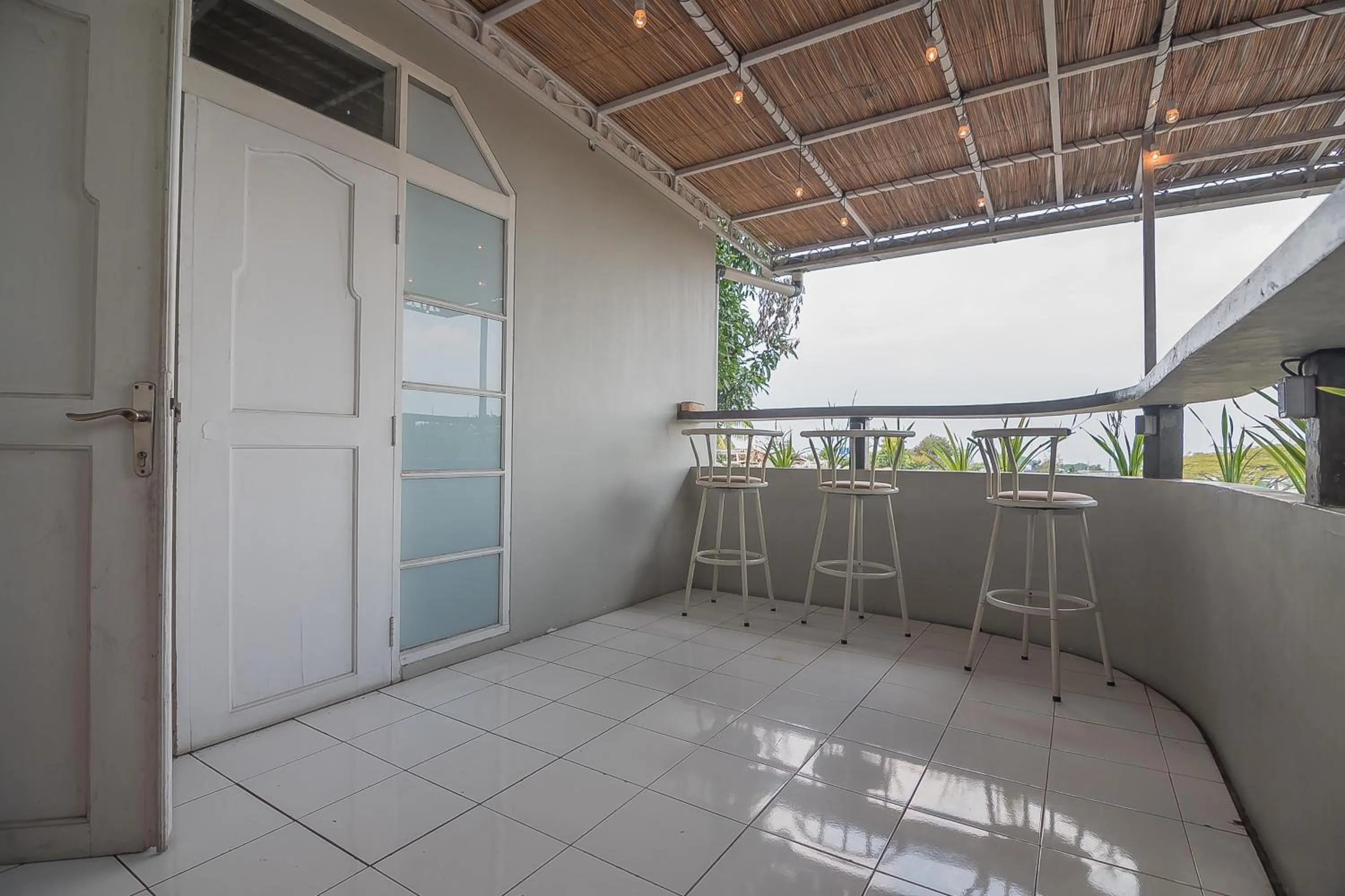 Balcony/Terrace in RedDoorz near UPI Setiabudi 2