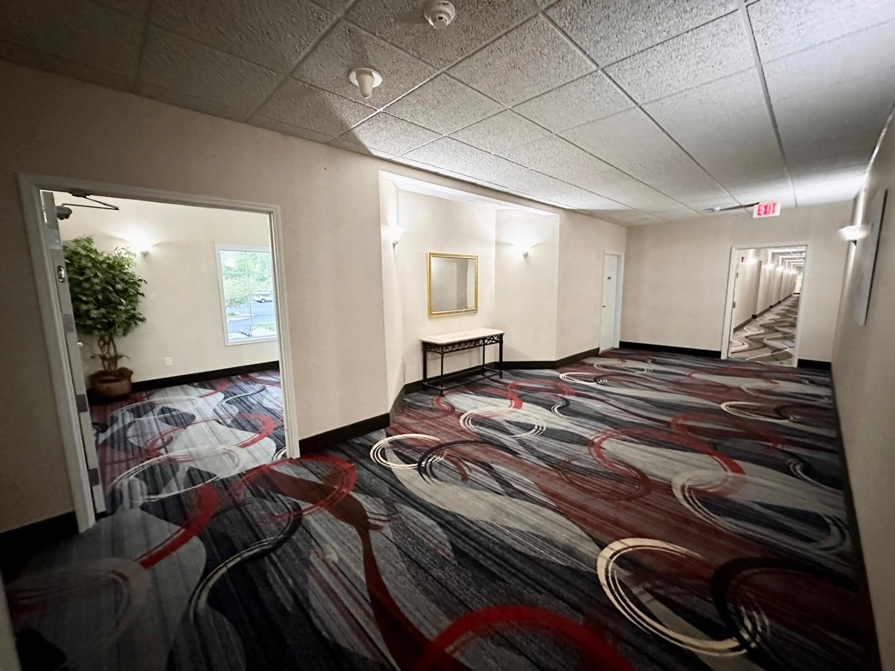 Lobby or reception, Bed in MainStay Suites Madison Airport