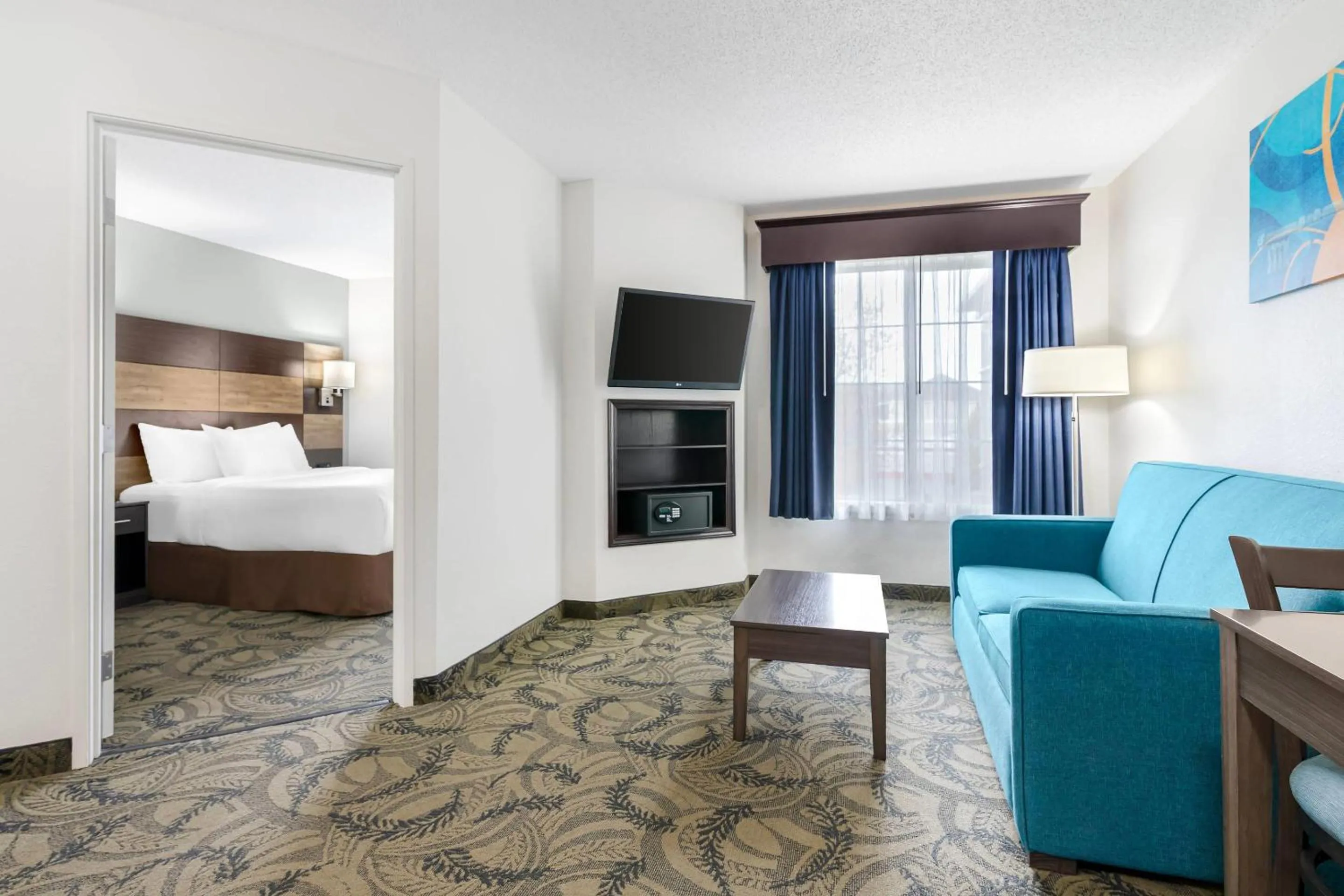 Bedroom, Bed in MainStay Suites Madison Airport