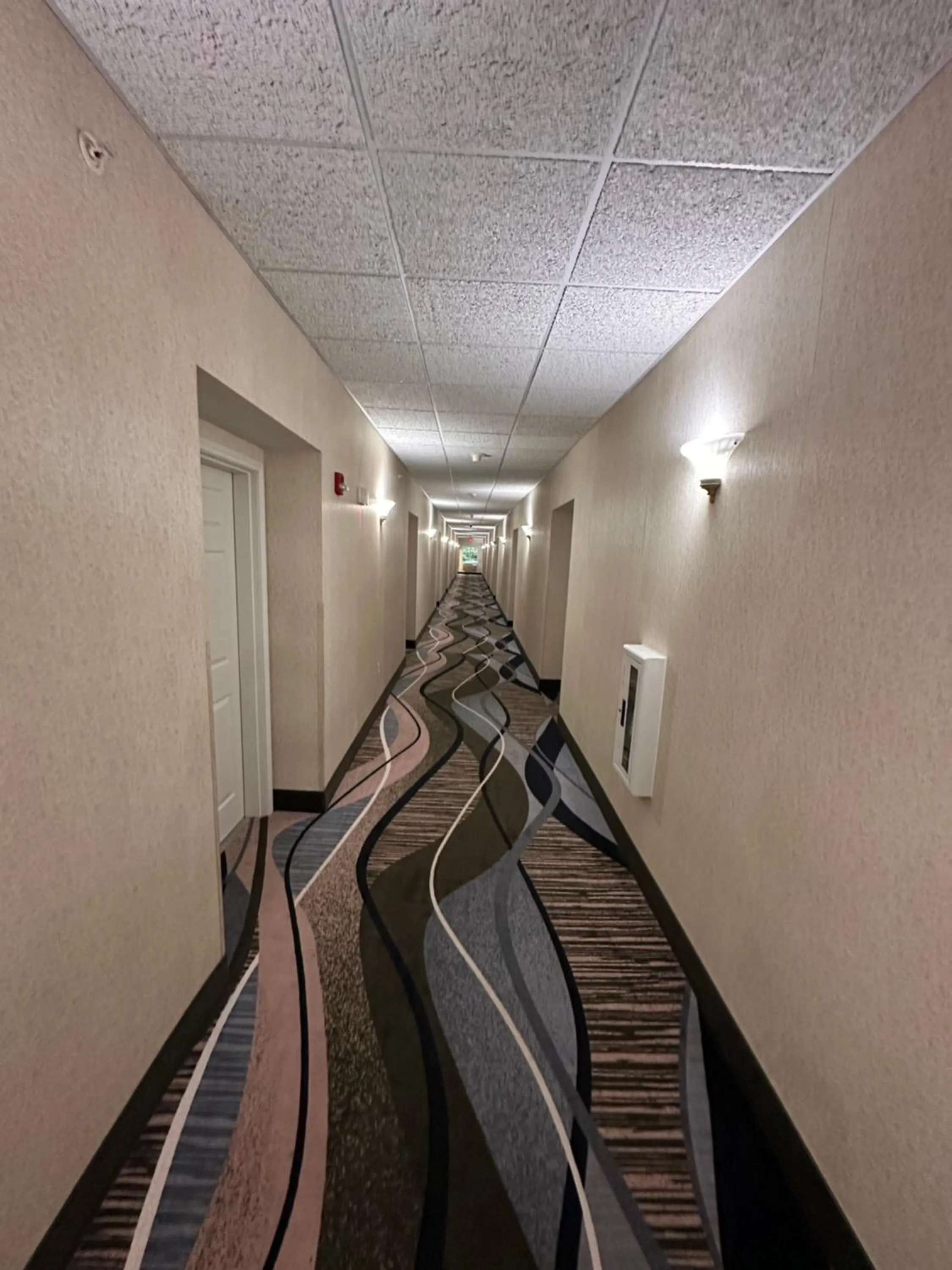 Floor plan in MainStay Suites Madison Airport