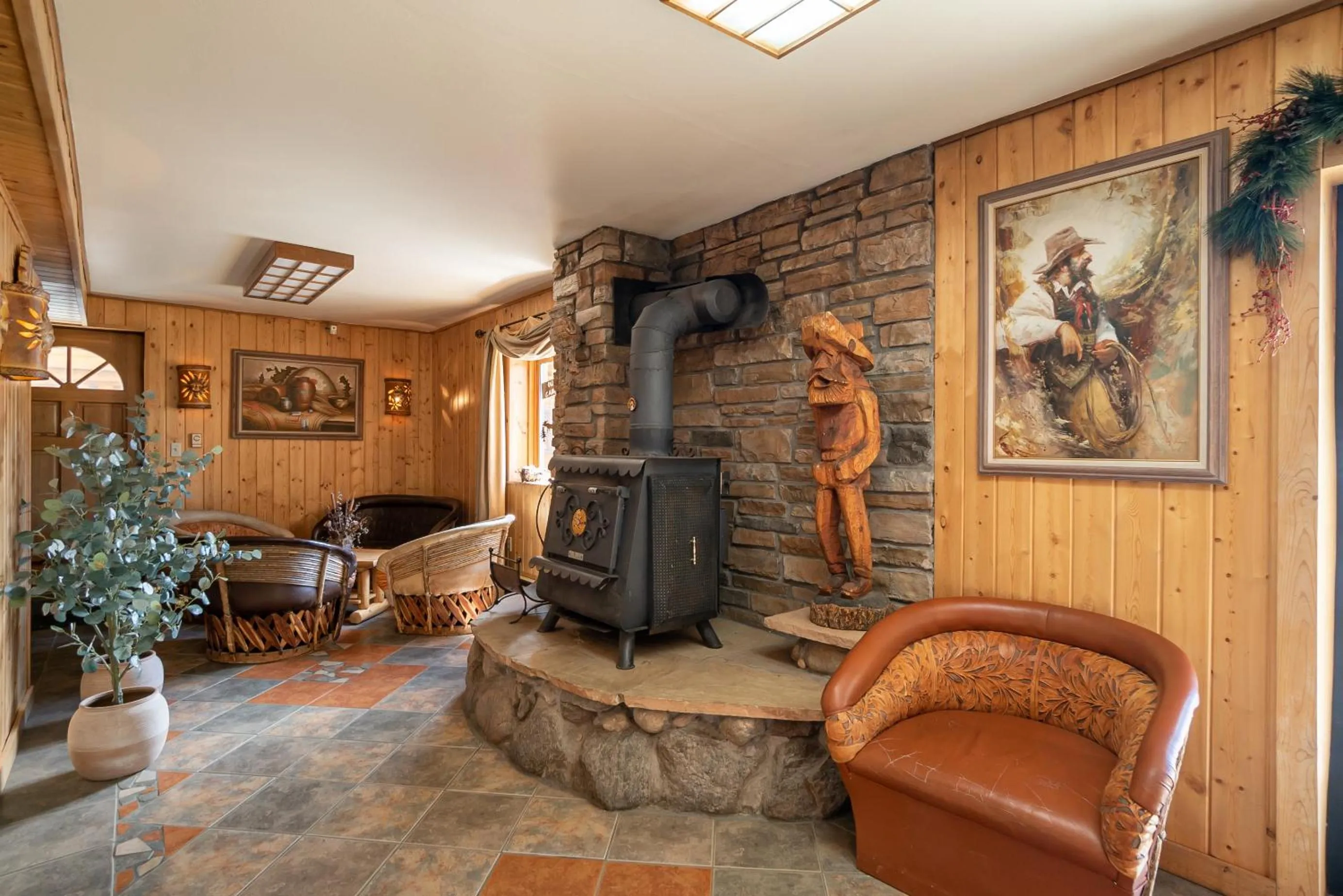 Lobby or reception in Spirit Lake Lodge