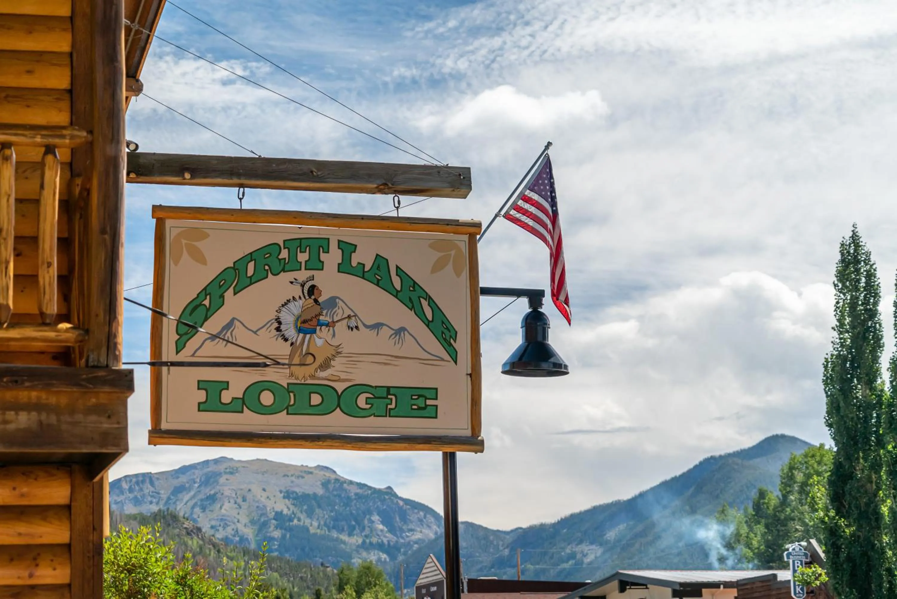 Property logo or sign in Spirit Lake Lodge