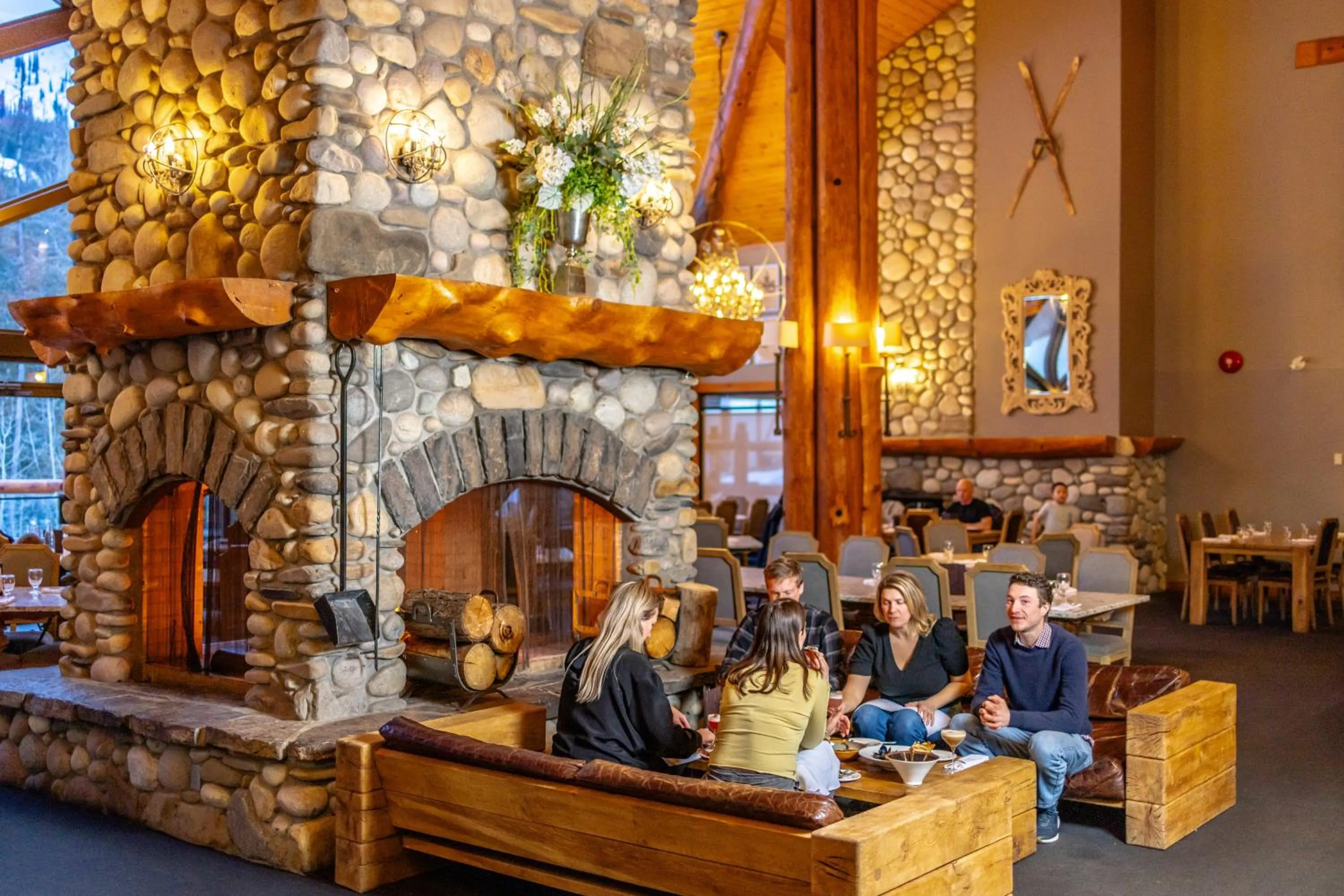 Restaurant/places to eat in Lizard Creek Lodge
