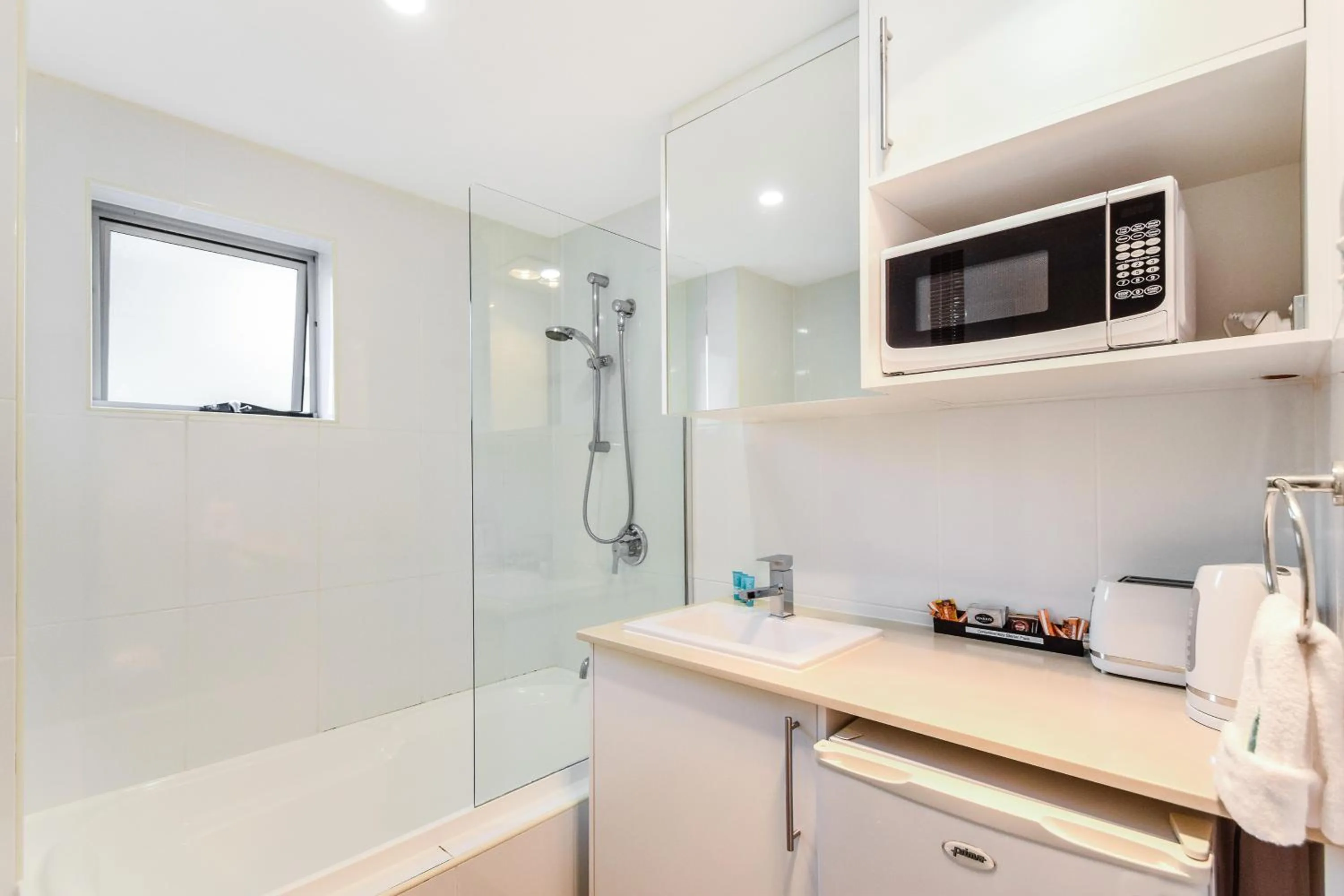 Shower in Redvue Holiday Apartments