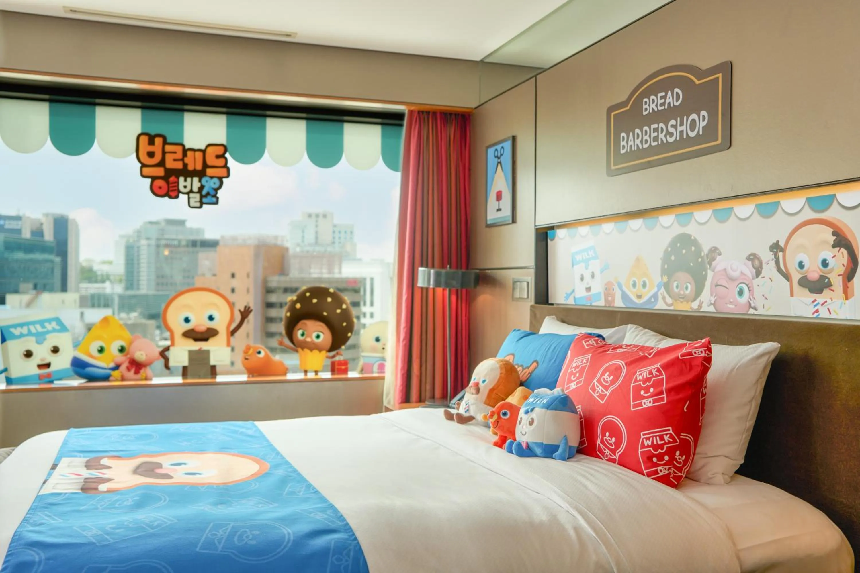 Bedroom, Bed in Lotte Hotel Seoul