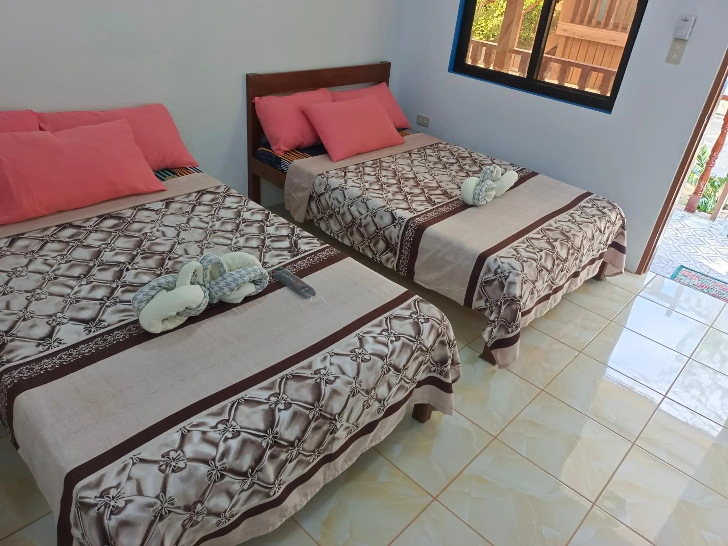 Bed in Hadefe Cottages