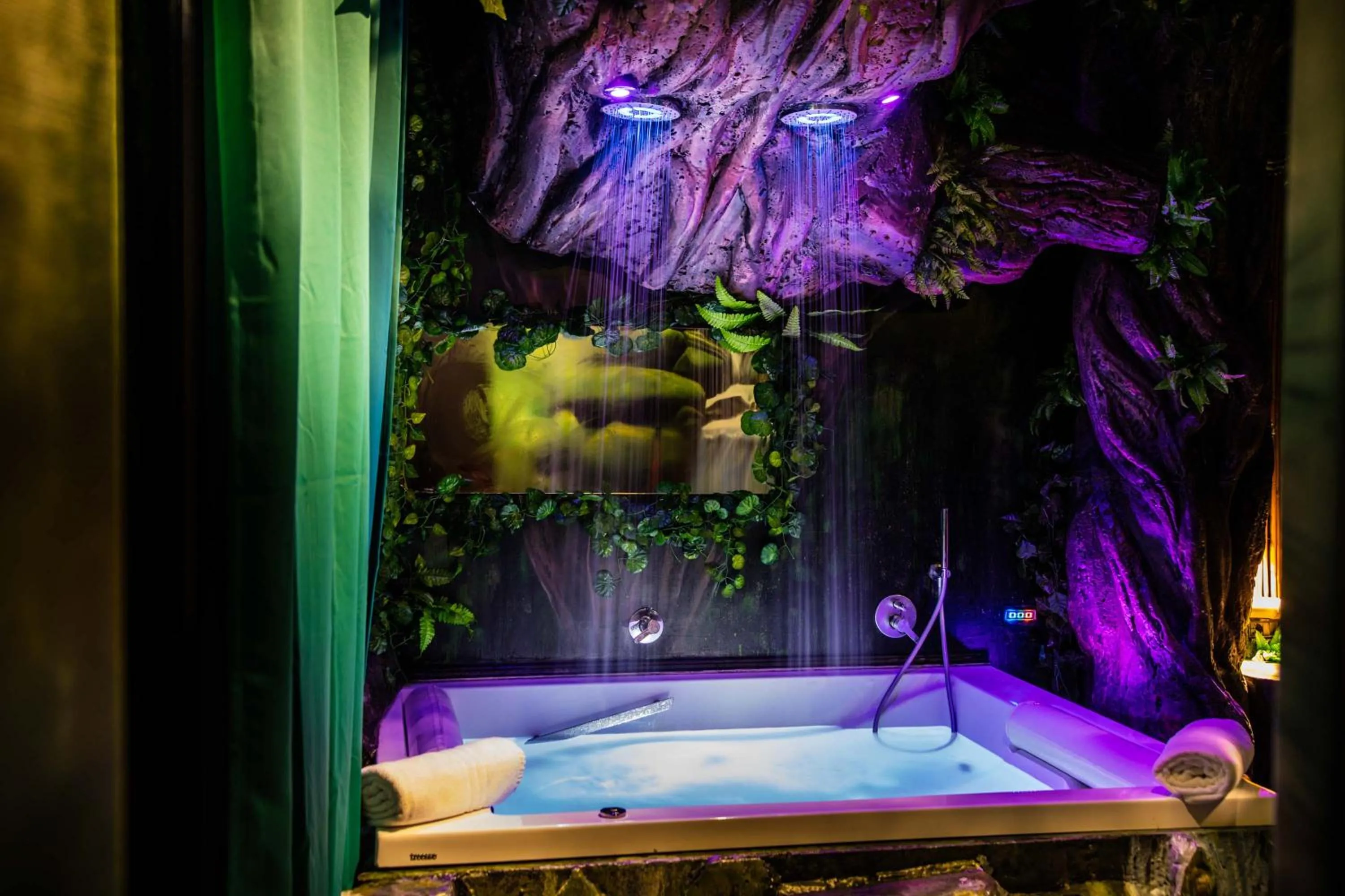 Bed in MagicSuite Guest House Roma Portuense