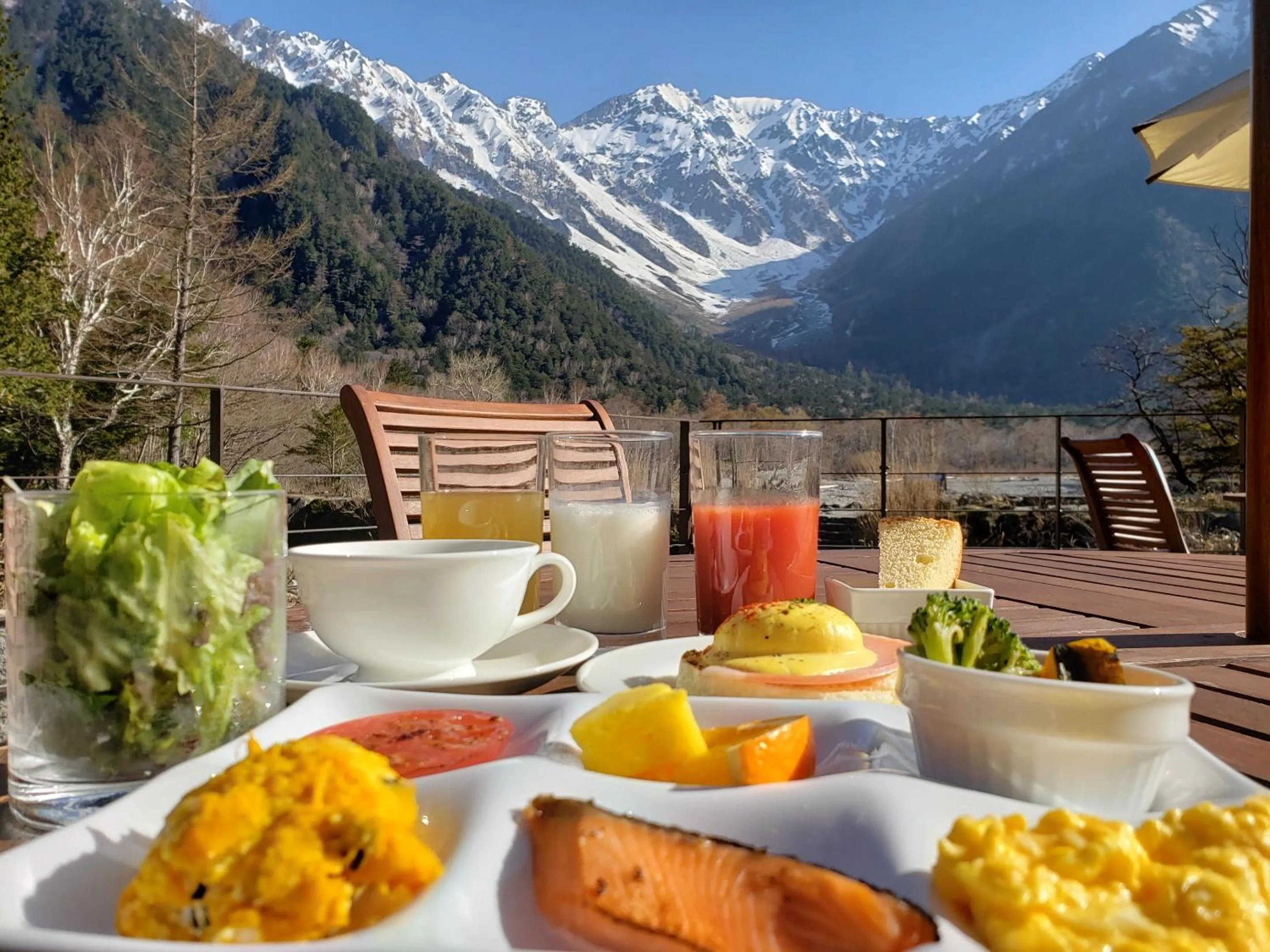 Food and drinks in Kamikochi Hotel Shirakabaso