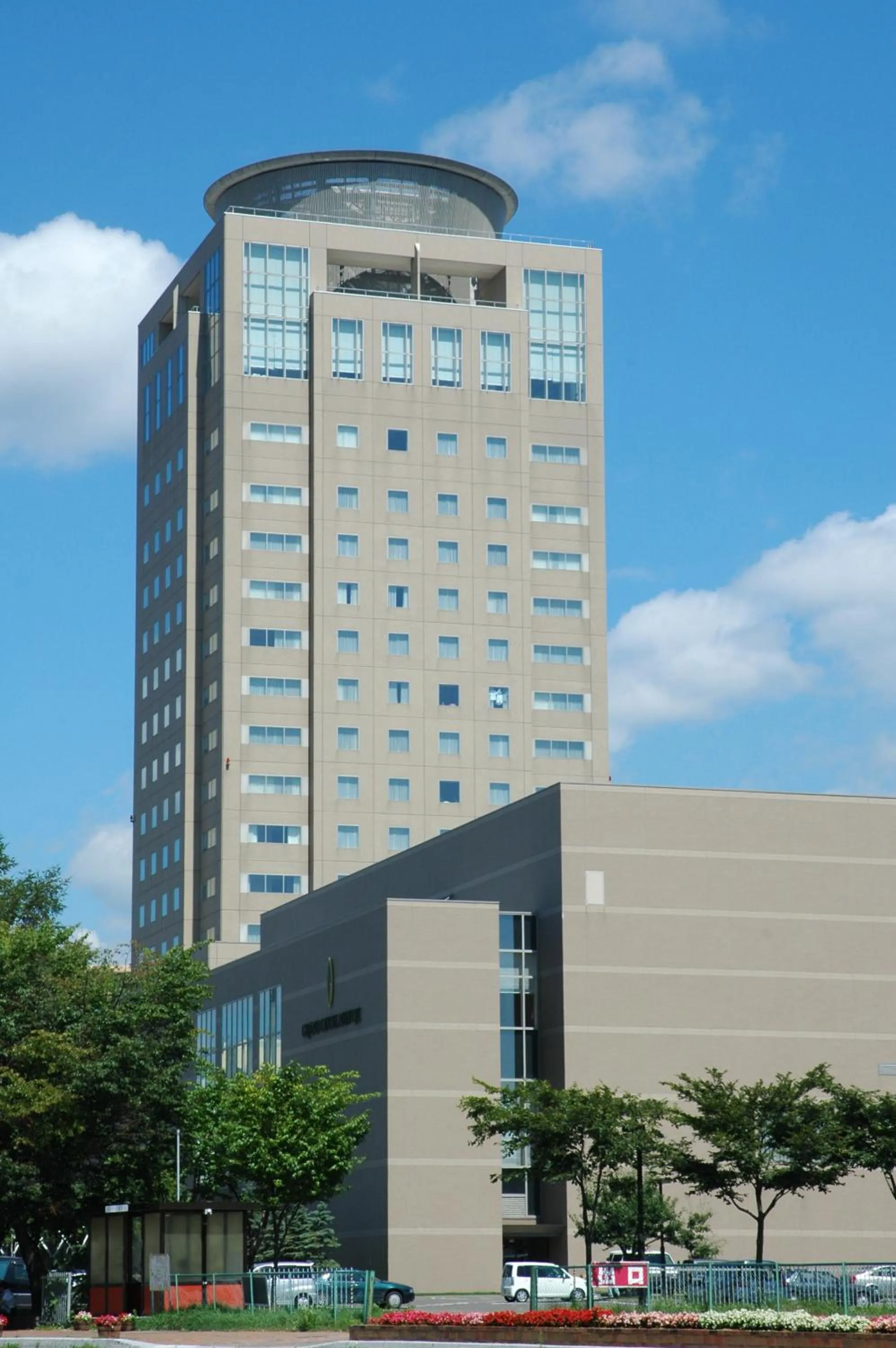 Facade/entrance in Grand Hotel New Oji
