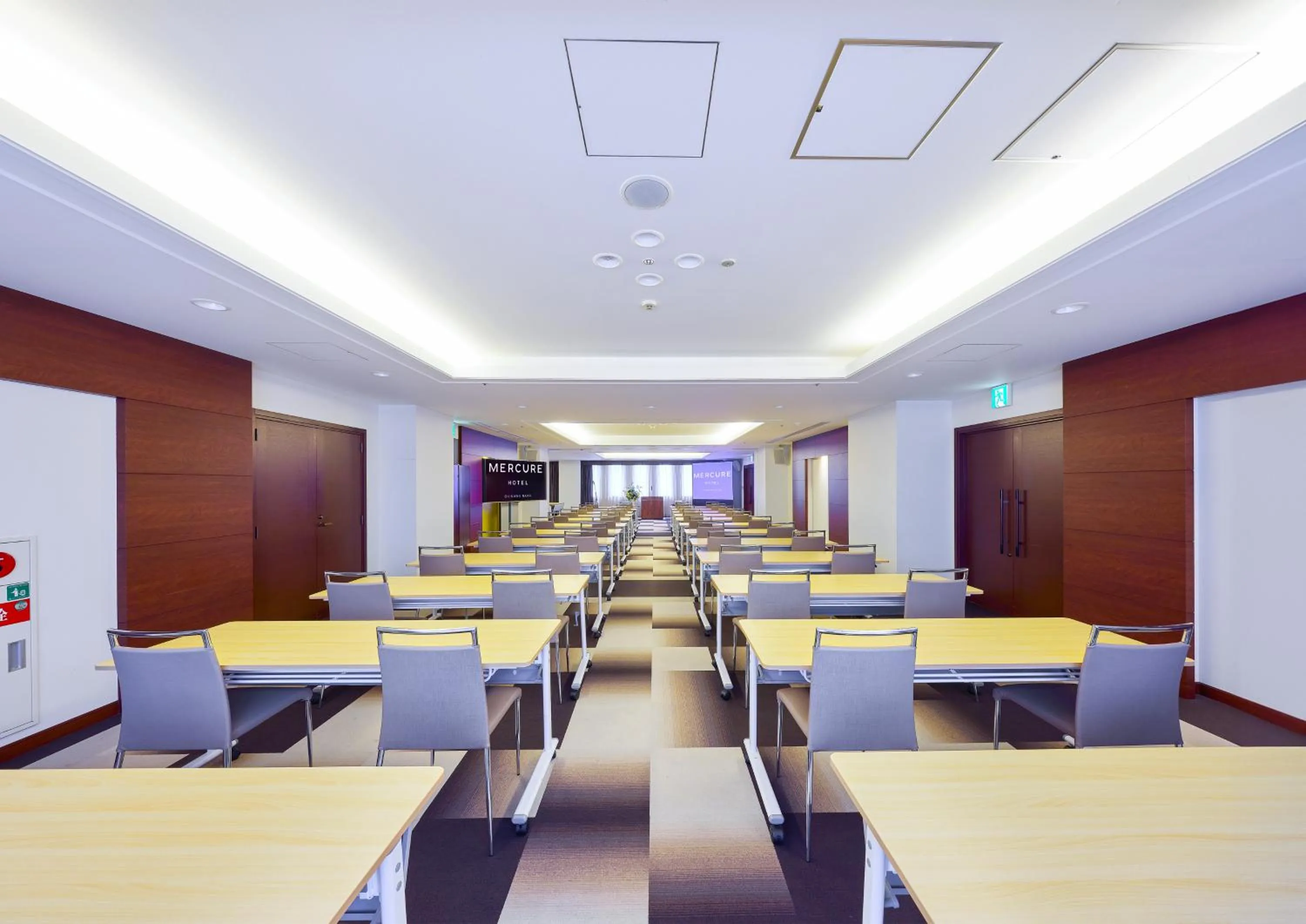 Meeting/conference room in Mercure Okinawa Naha