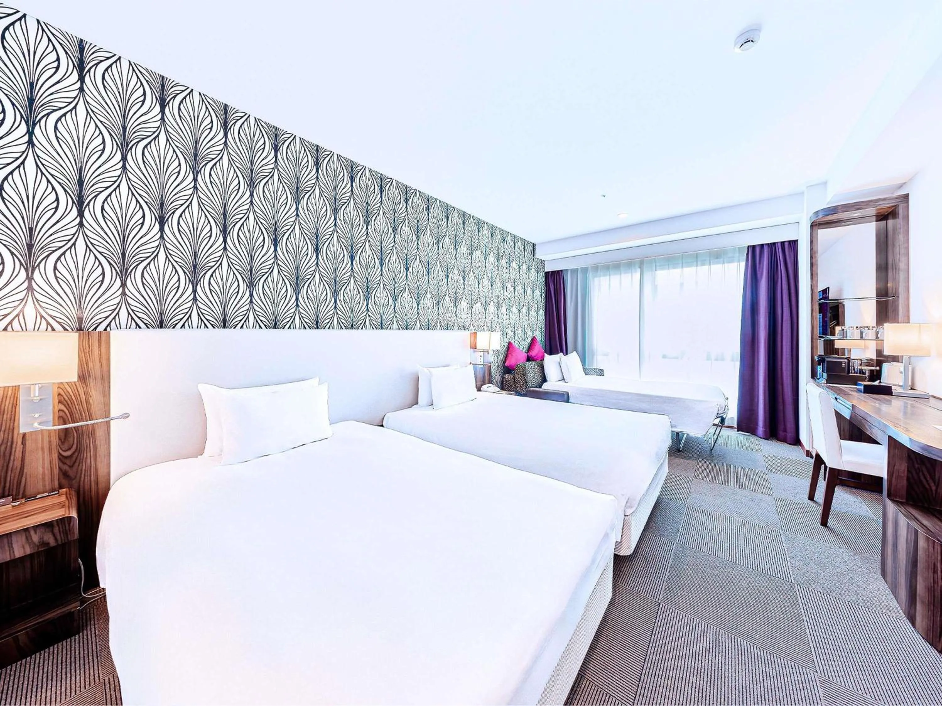 Bedroom, Bed in Mercure Okinawa Naha