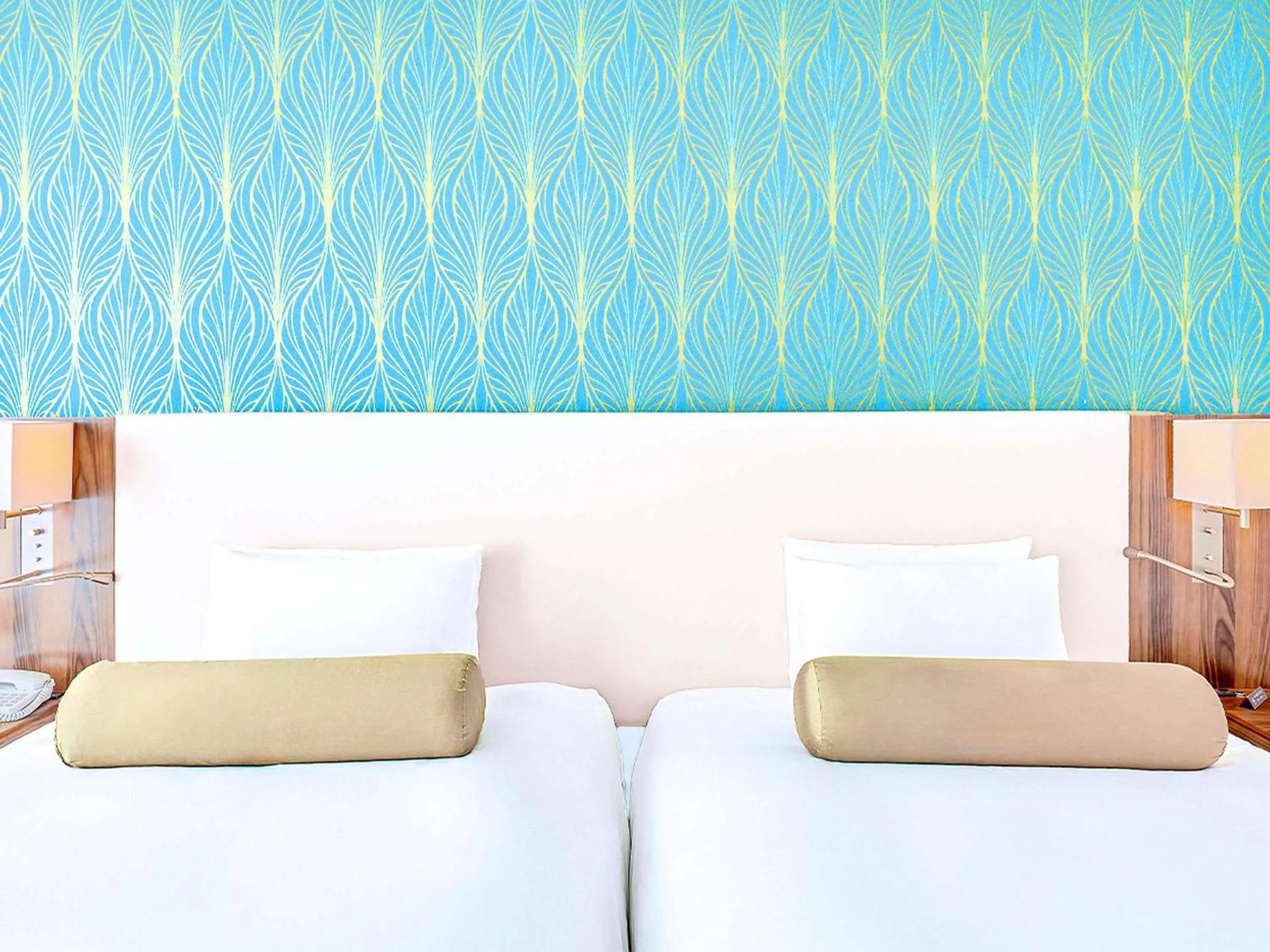 Bedroom, Bed in Mercure Okinawa Naha