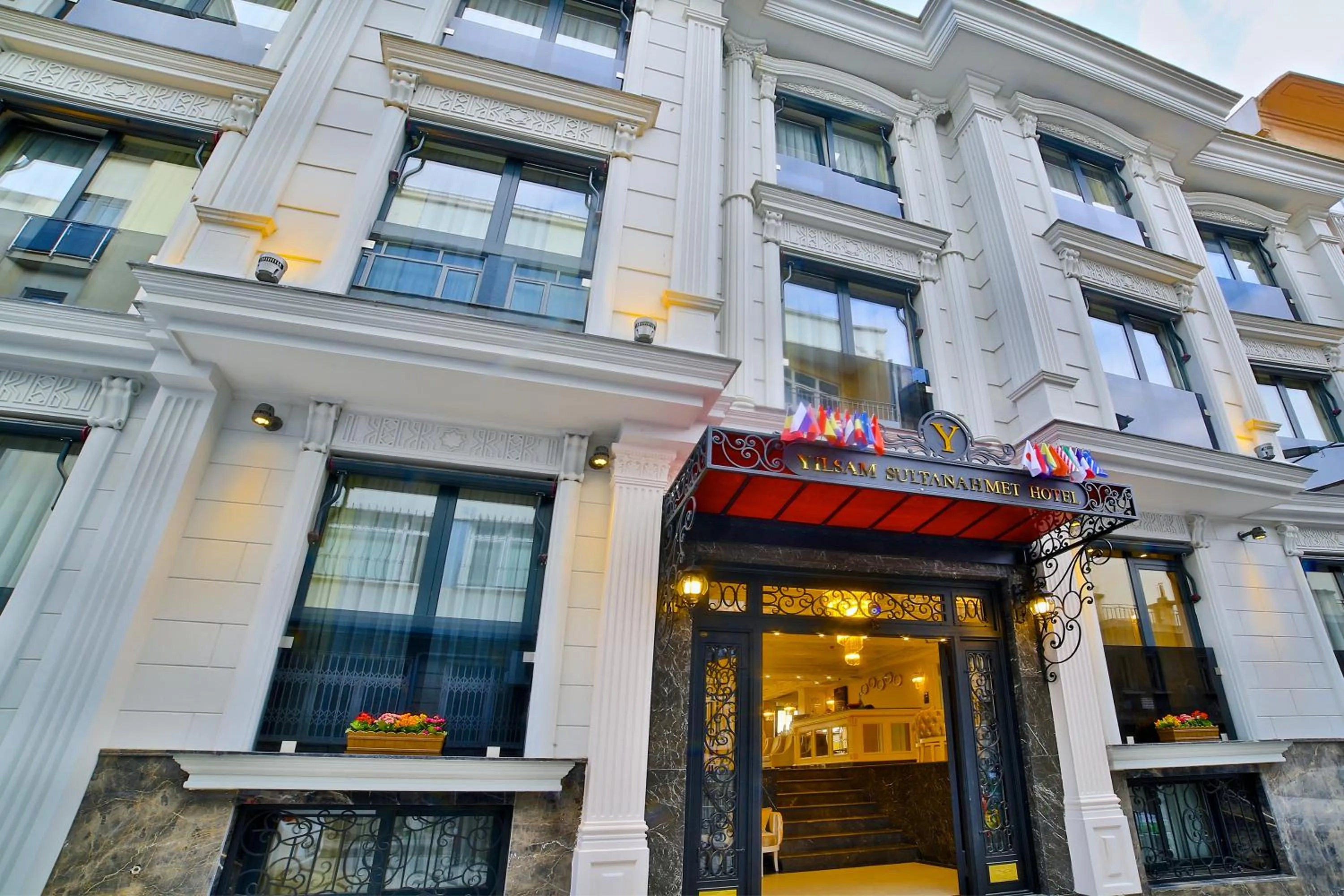 Facade/entrance in Yılsam Sultanahmet Hotel