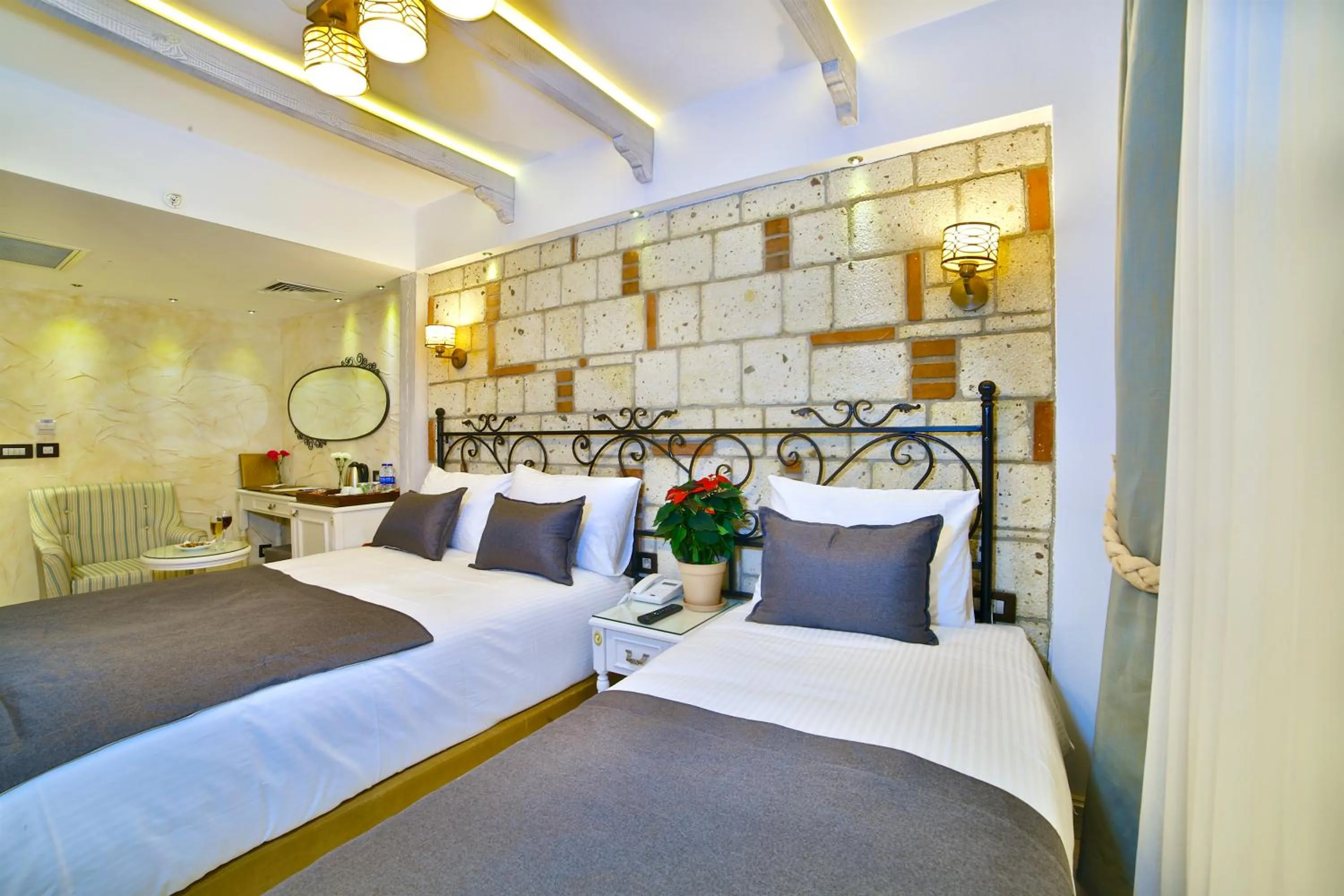 Bed in Yılsam Sultanahmet Hotel