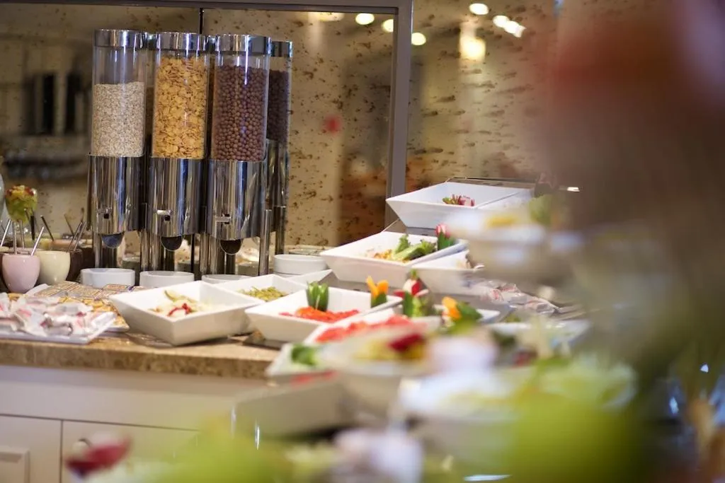 Buffet breakfast in Yılsam Sultanahmet Hotel