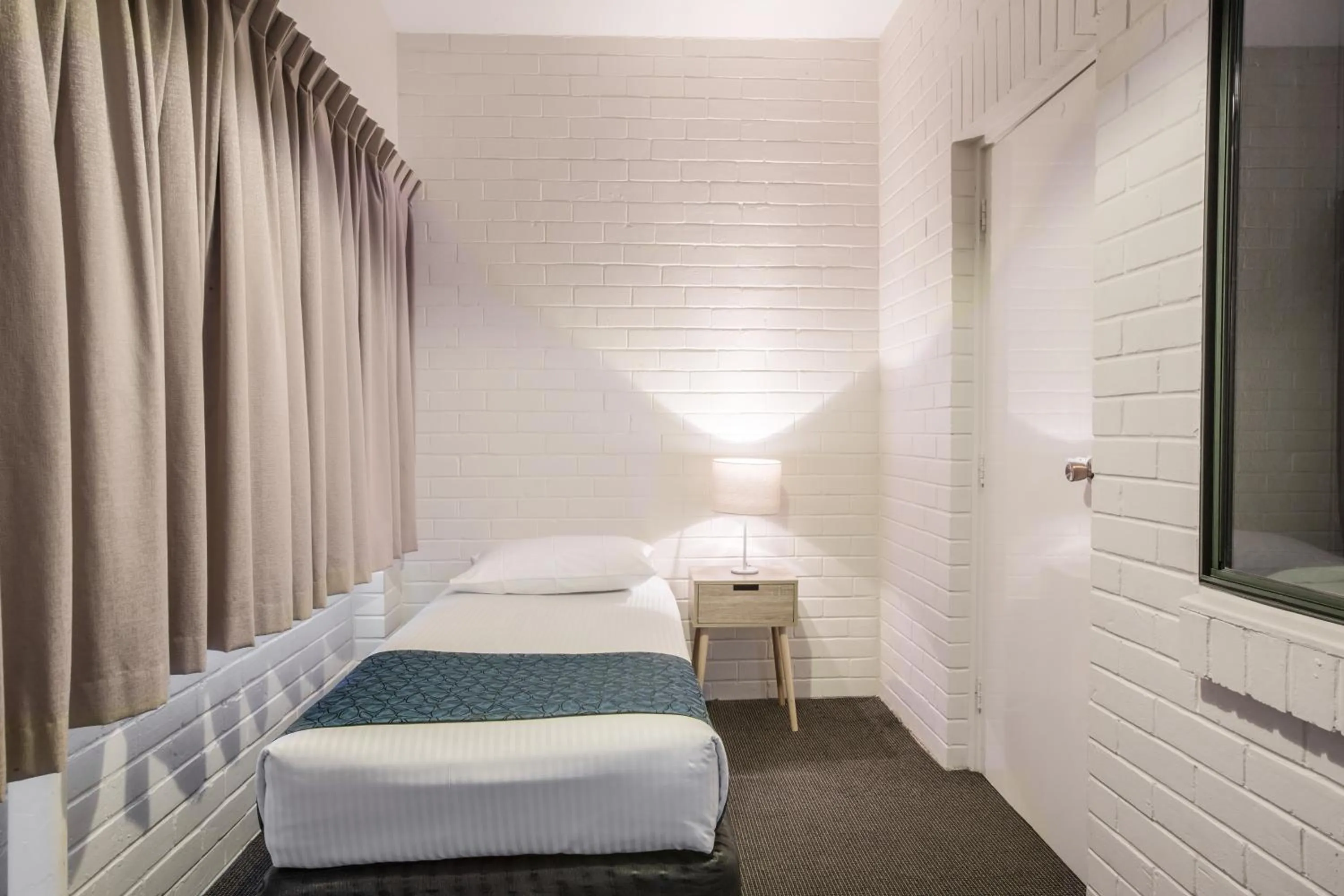 Bed in Greenways Apartments