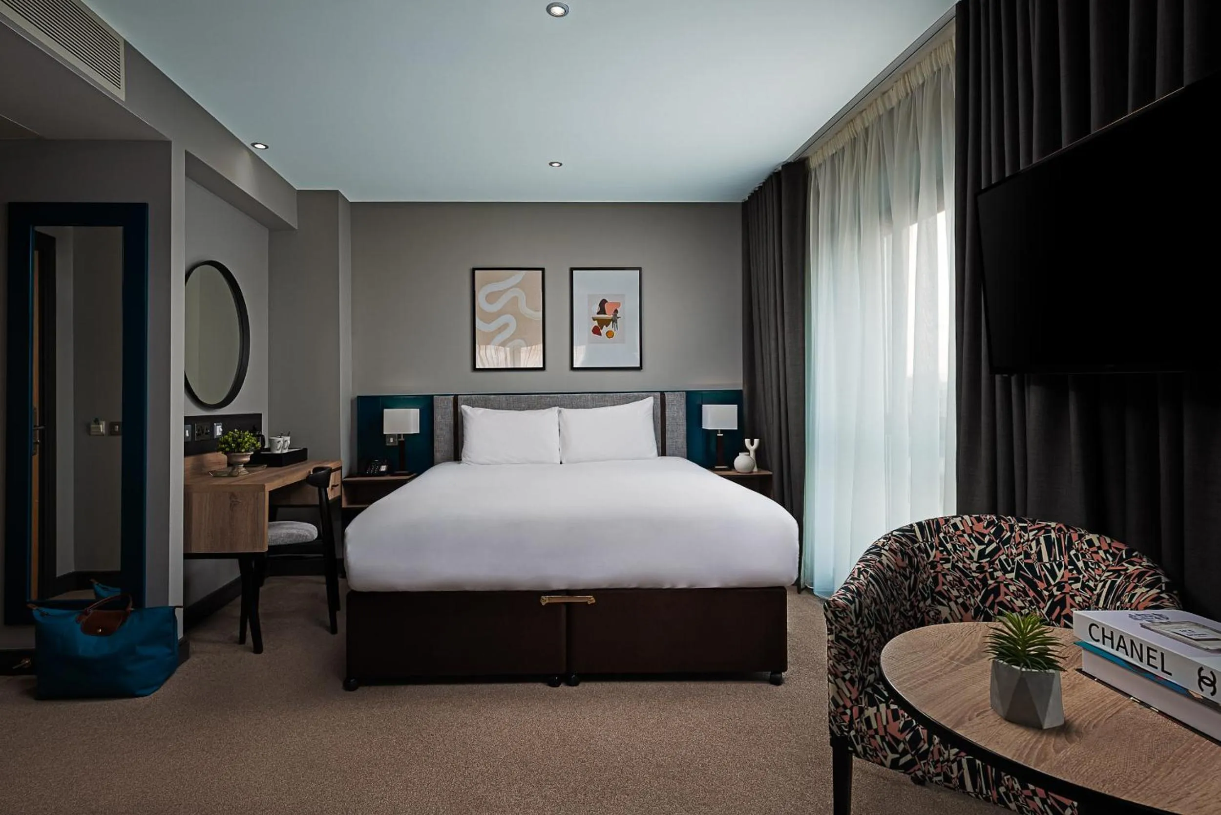 Bedroom, Bed in George Limerick Hotel