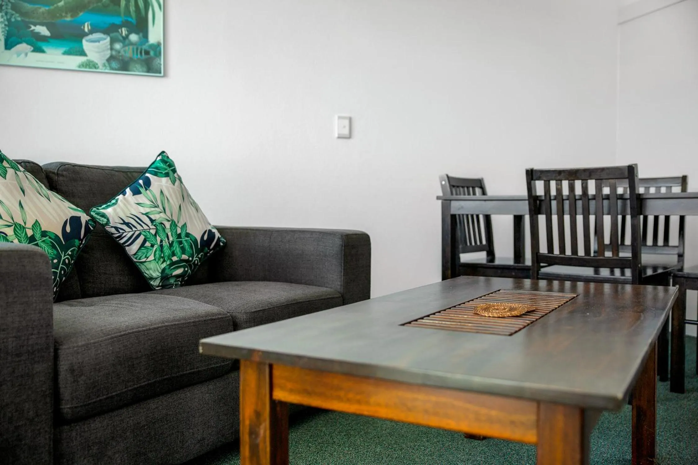 Living room in Reef Adventureland Motel